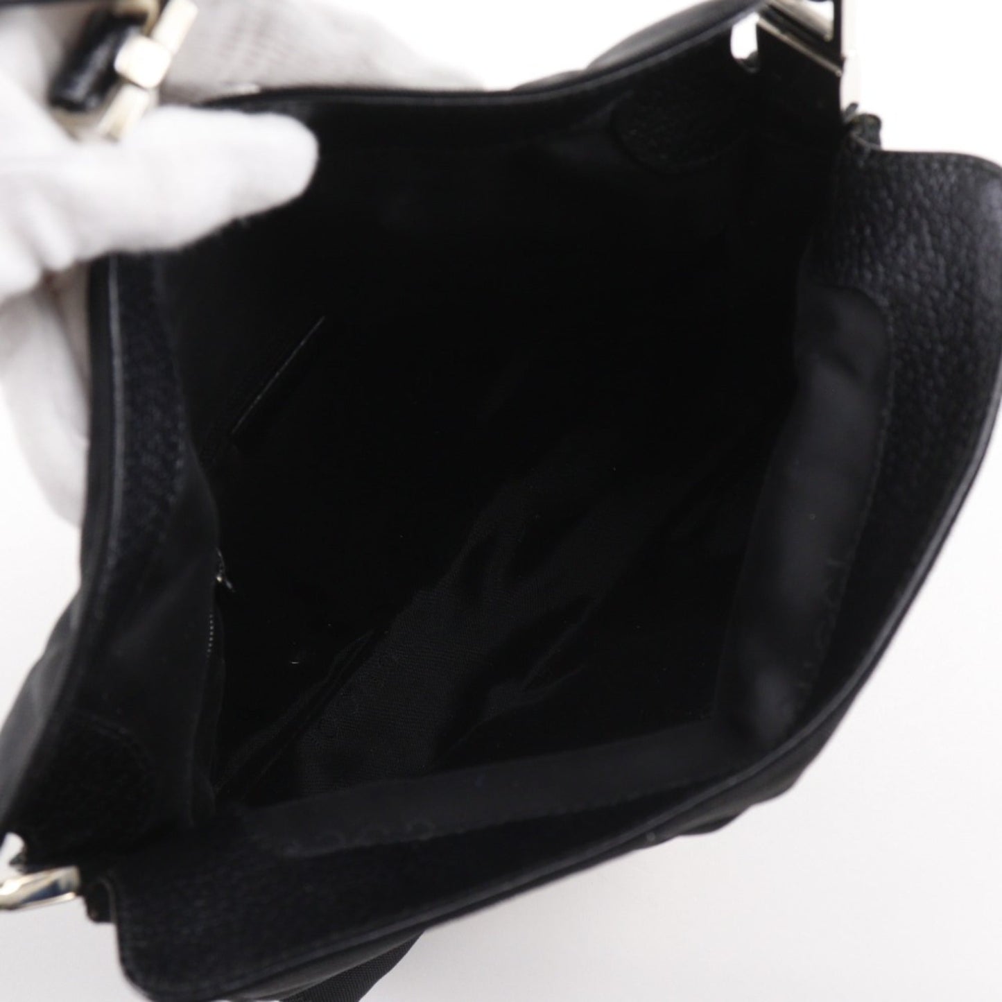 Gucci Black Nylon Canvas Shoulder Bag ( )