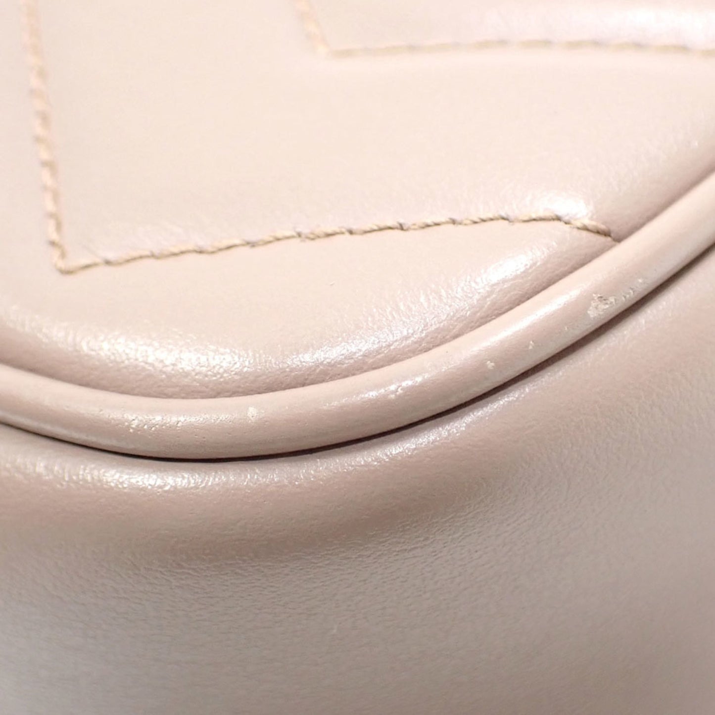 Gucci Beige Quilting Leather Shoulder Bag ( )