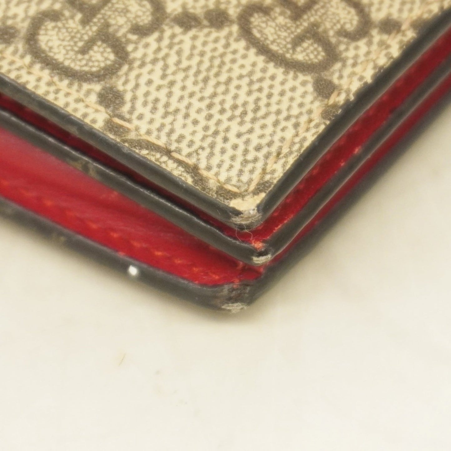 Gucci Brown Red Color Pvc Wallet (Bi-Fold) ( )