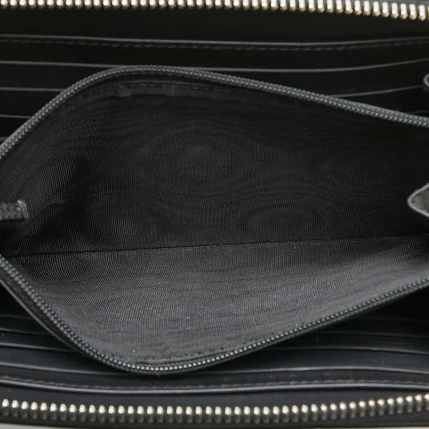 Gucci Black Leather Long Wallet (Bi-Fold) ( )