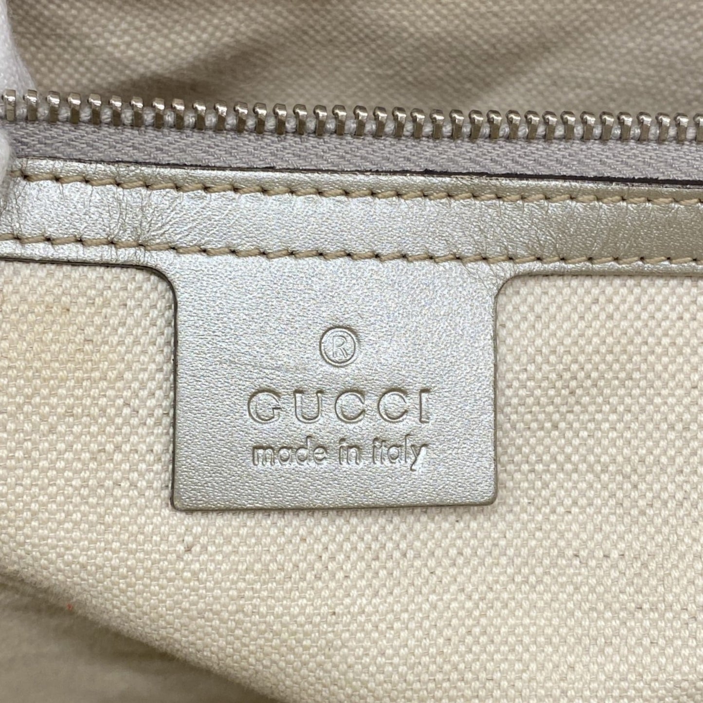 Gucci Silver Pvc Tote Bag ( )