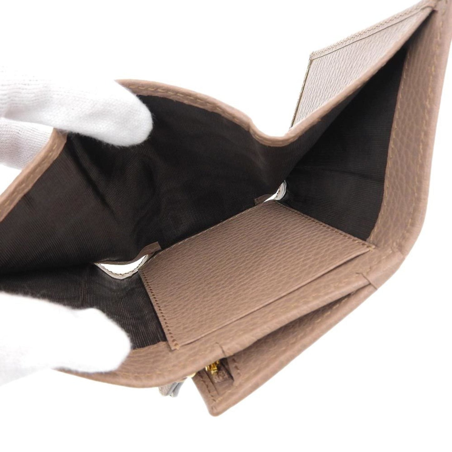 Gucci Beige Leather Coin Purse/Coin Case ( )