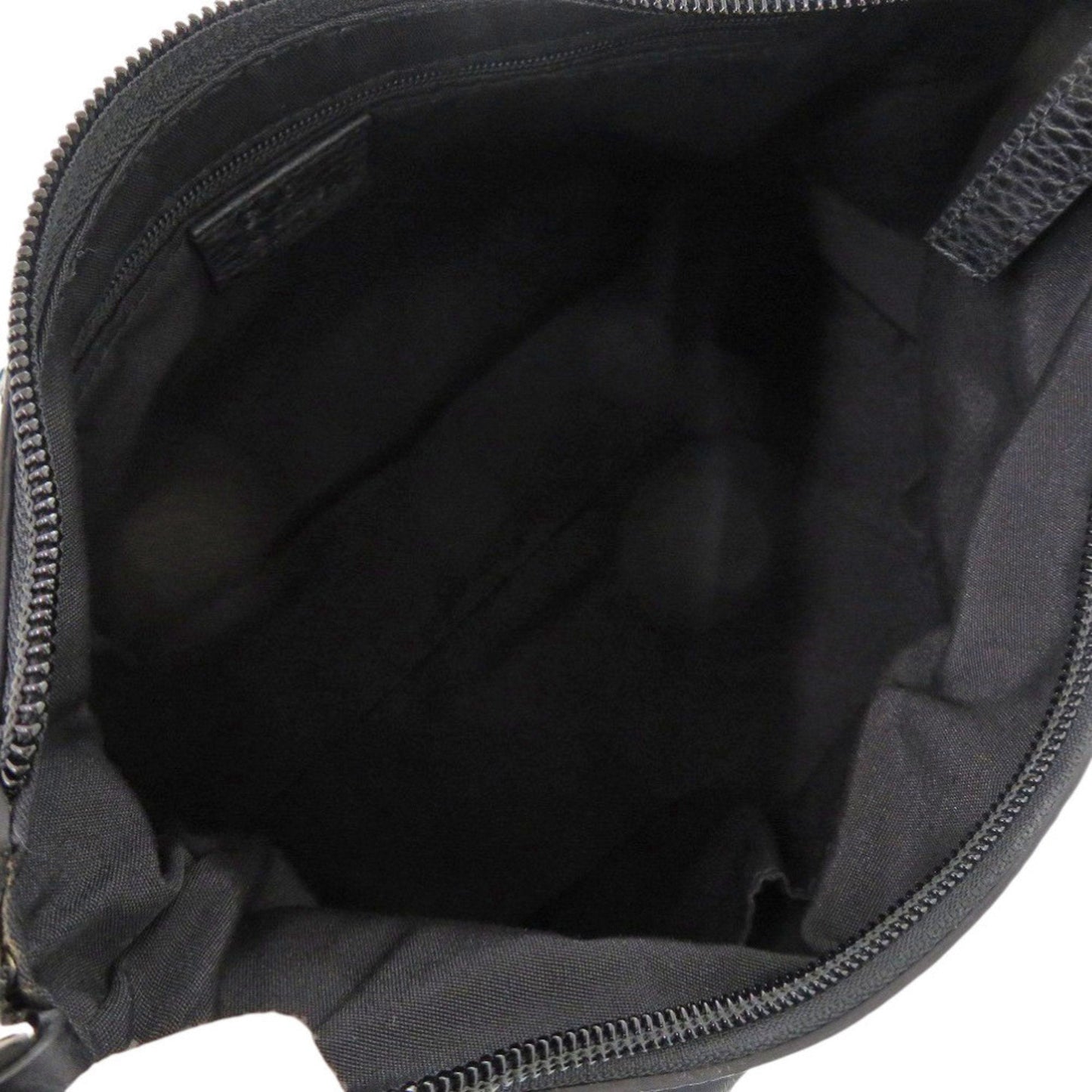 Gucci Black Nylon Handbag Shoulder Bag ( )