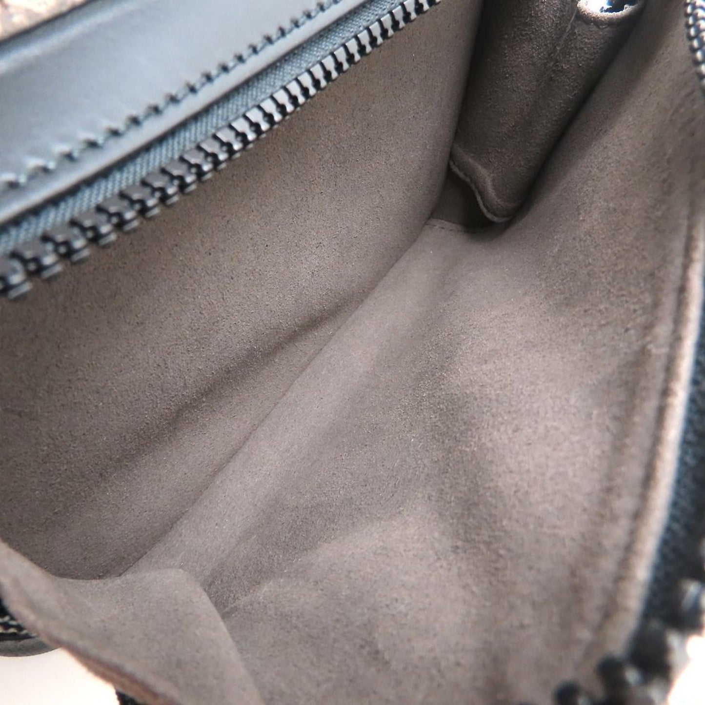 Gucci Beige Black Gg Supreme Leather Backpack ( )