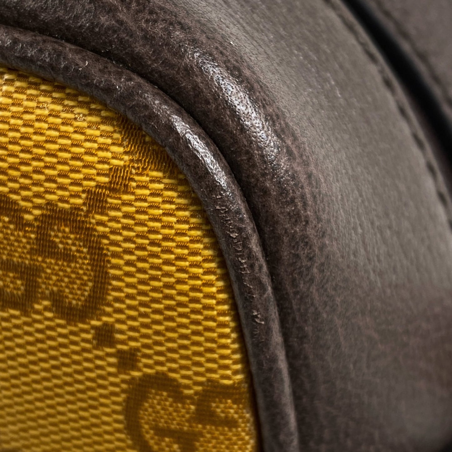 Gucci Brown Coated Canvas Leather Shoulder Bag ( )