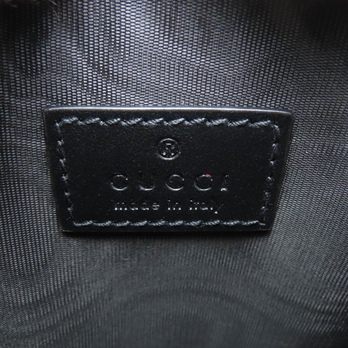 Gucci Black Leather Pouch ( )