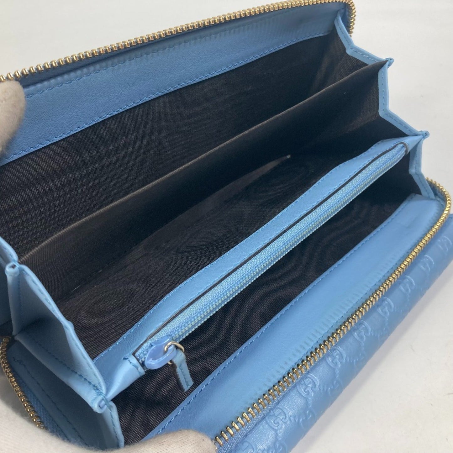 Gucci Light Blue Leather Long Wallet (Bi-Fold) ( )