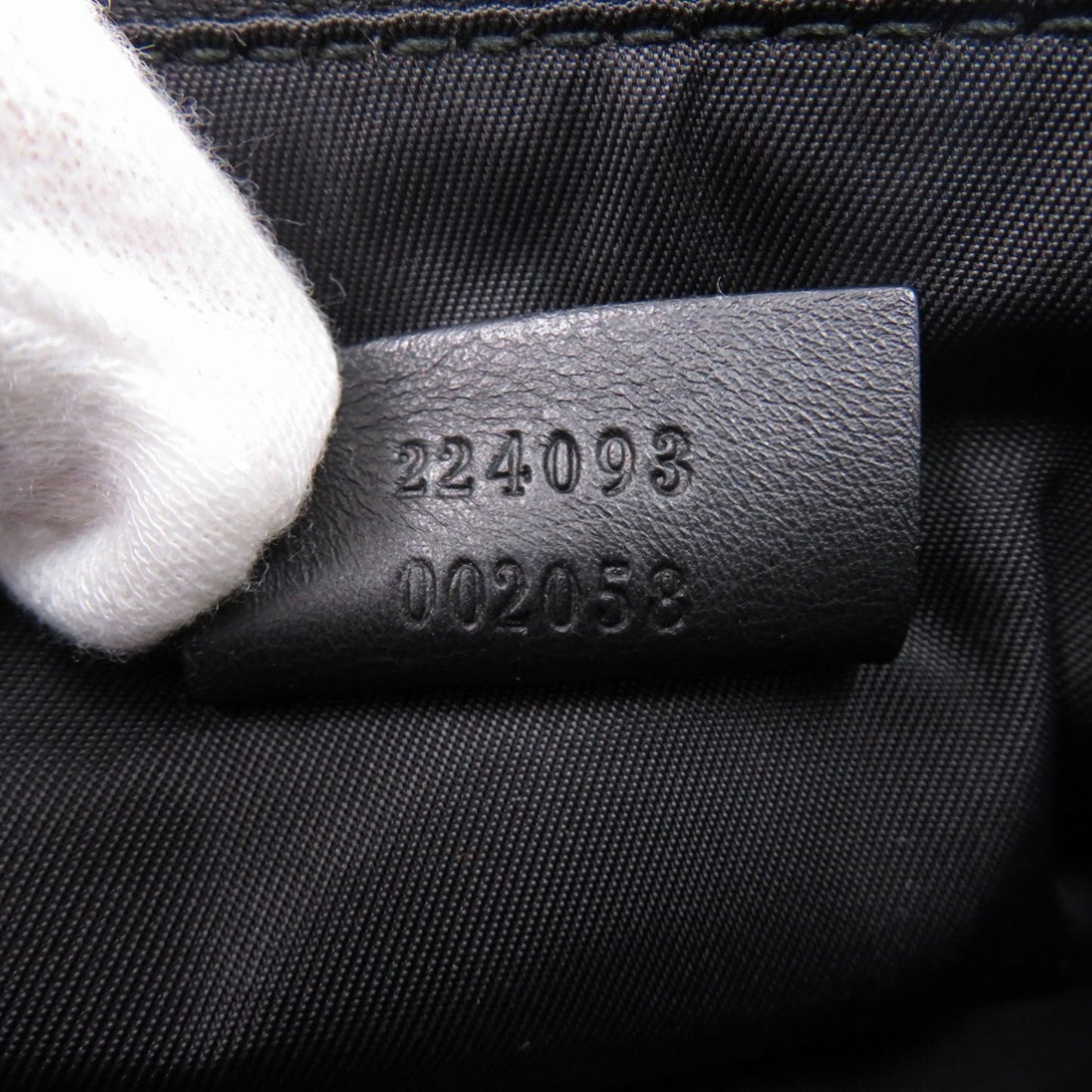 Gucci Black Gg Canvas Handbag ( )