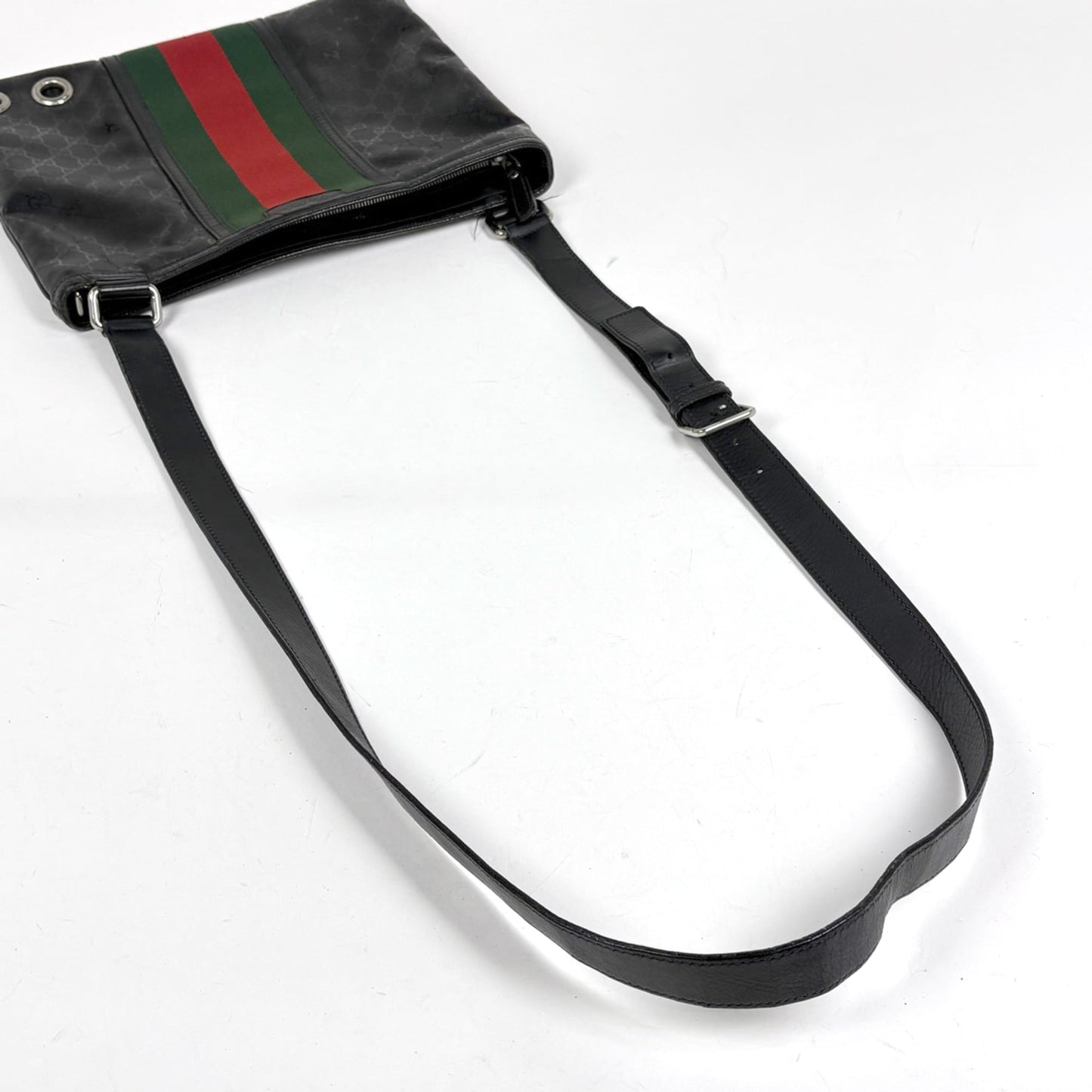 Gucci Black Coated Canvas Leather Shoulder Bag ( )