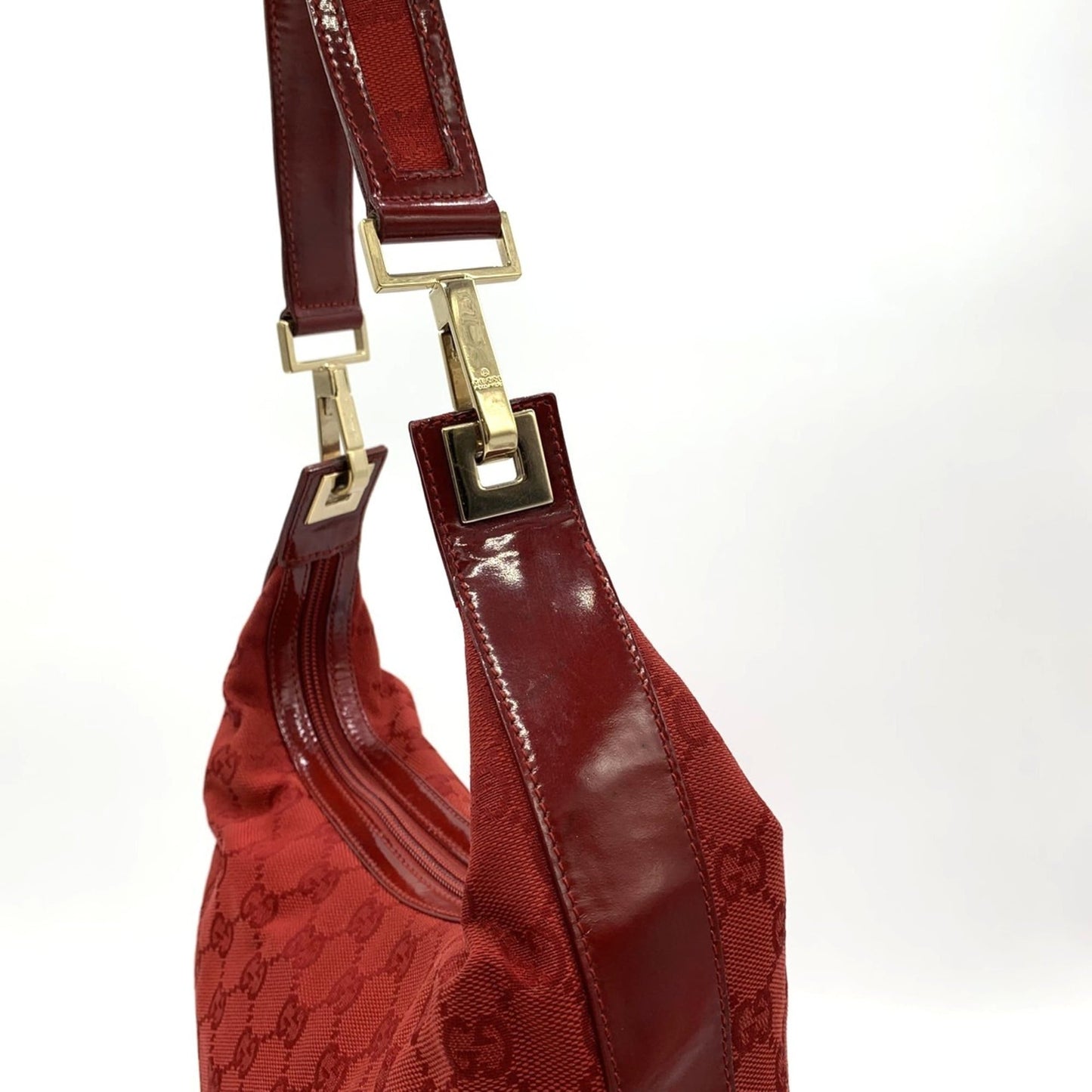 Gucci Red Color Gg Canvas Shoulder Bag ( )
