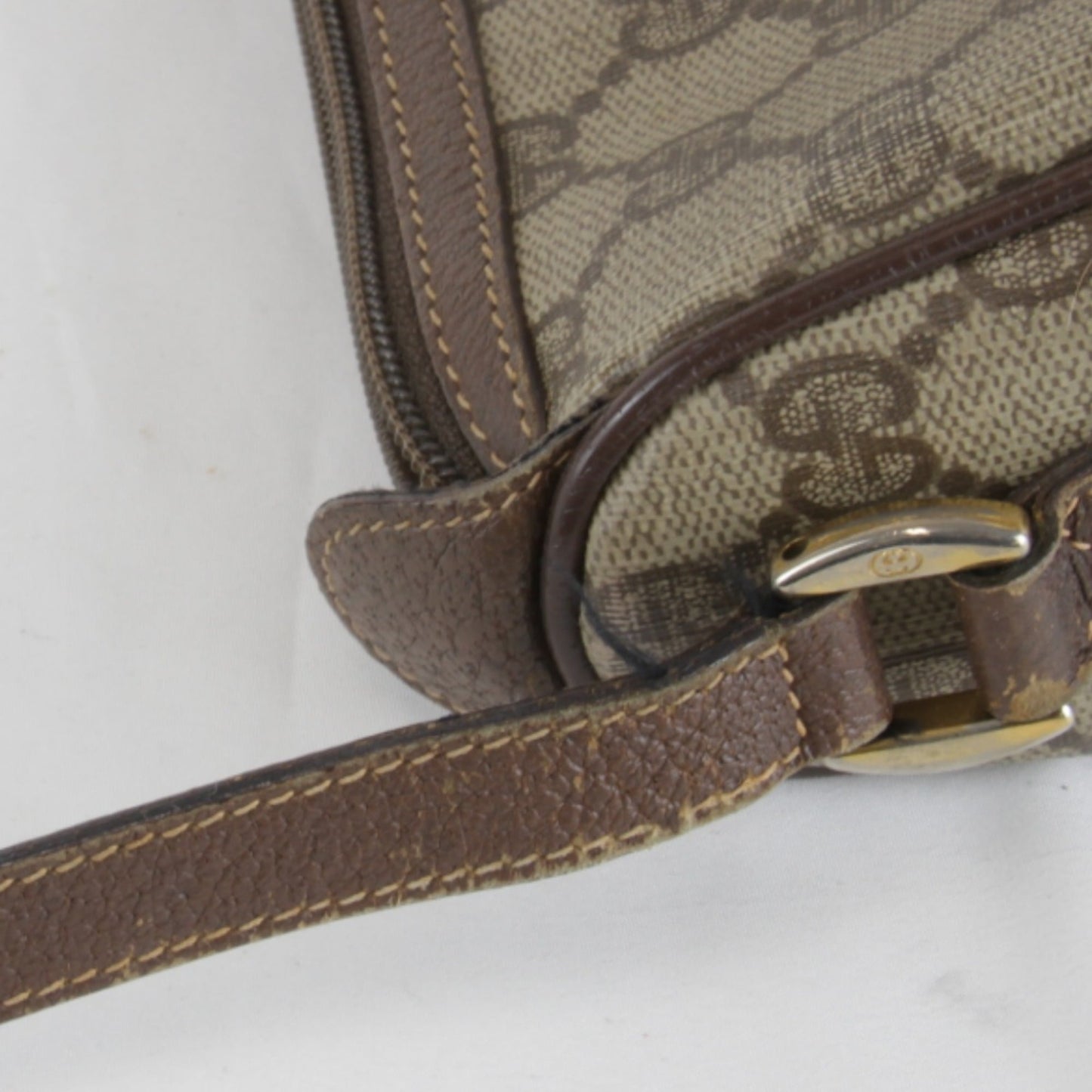 Gucci Brown Gg Supreme Shoulder Bag ( )