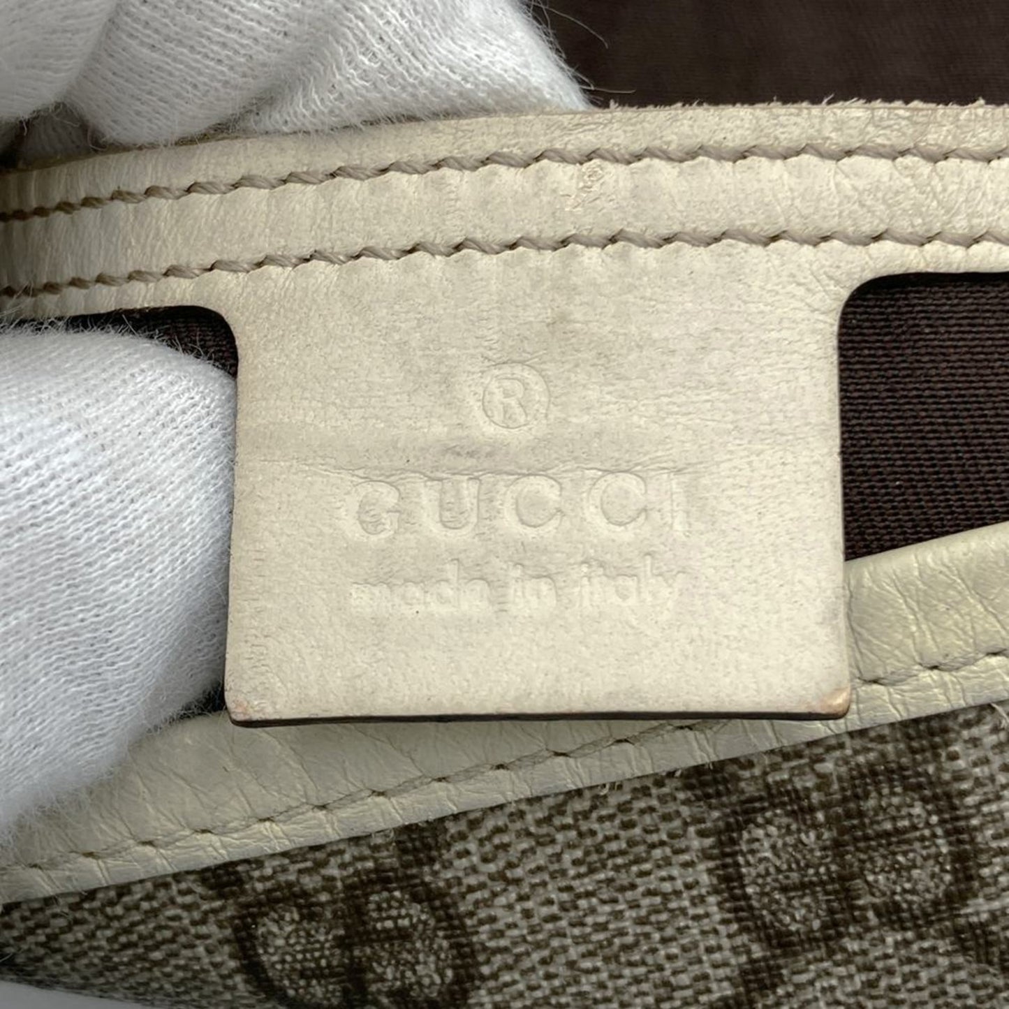 Gucci Beige Brown Gg Supreme Shoulder Bag ( )