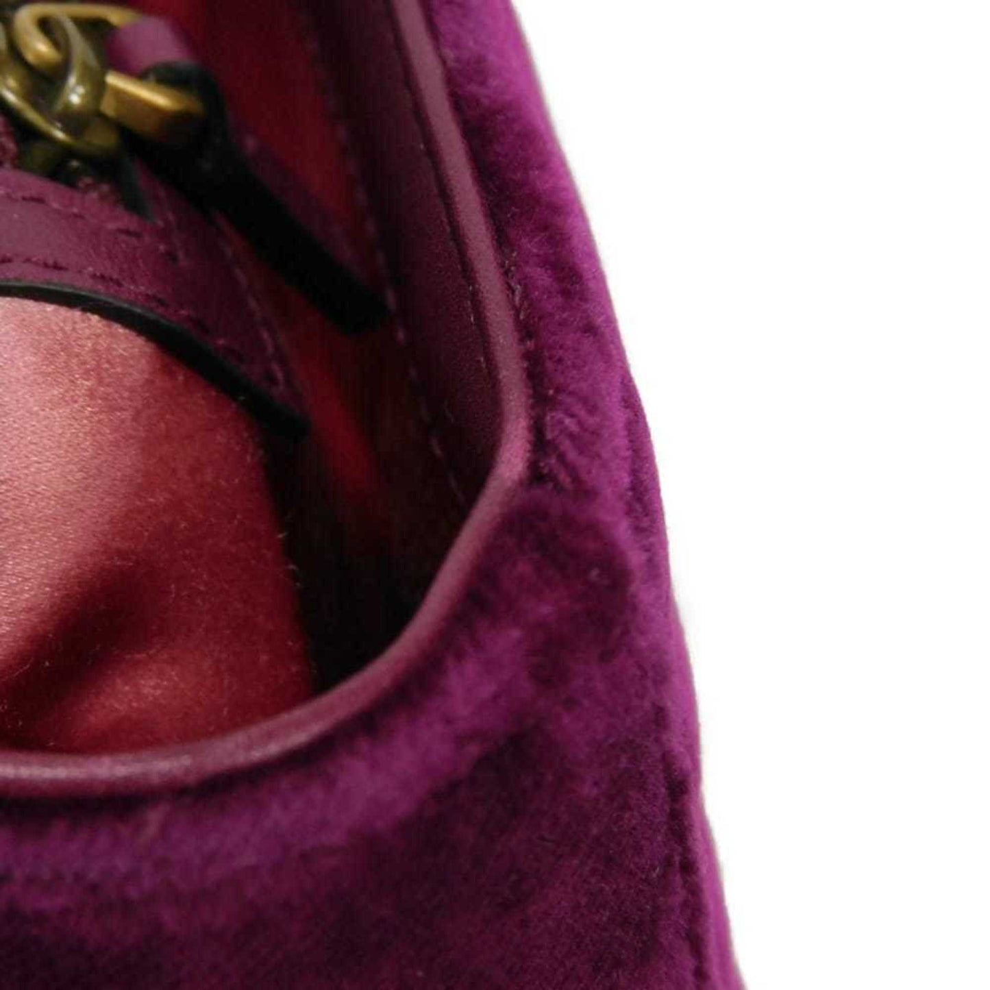 Gucci Purple Velvet Shoulder Bag ( )