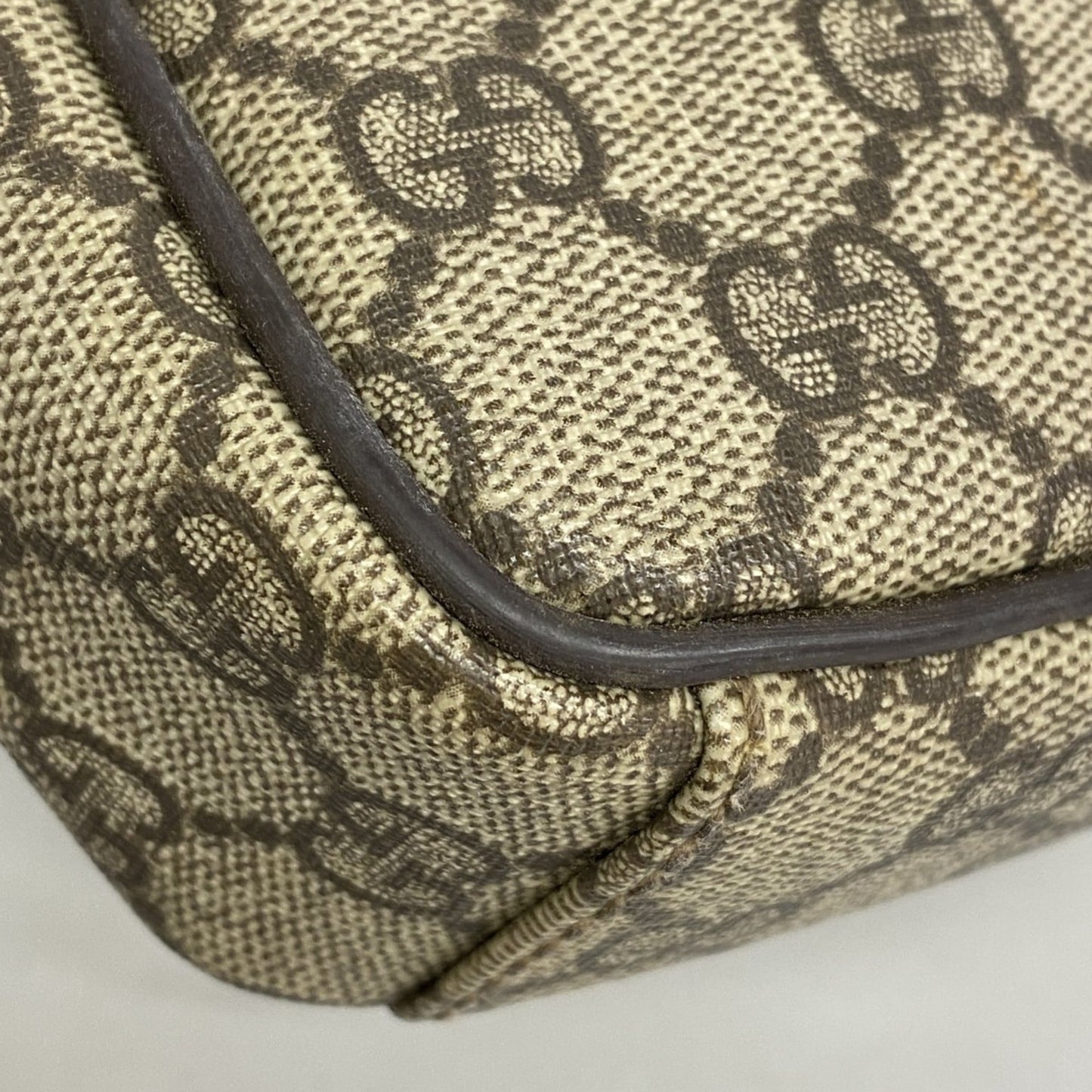 Gucci Beige Brown Pvc Shoulder Bag ( )
