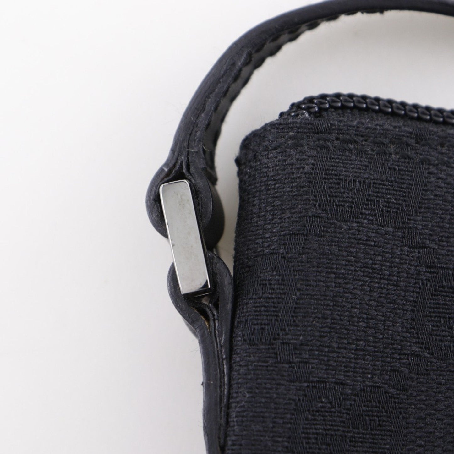 Gucci Black Gg Canvas Handbag ( )