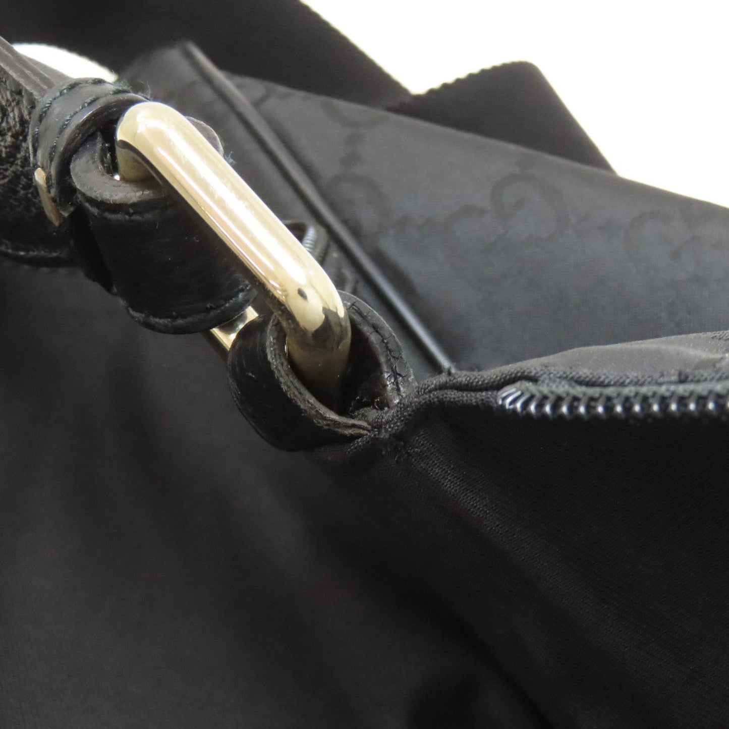 Gucci Black Nylon Shoulder Bag ( )
