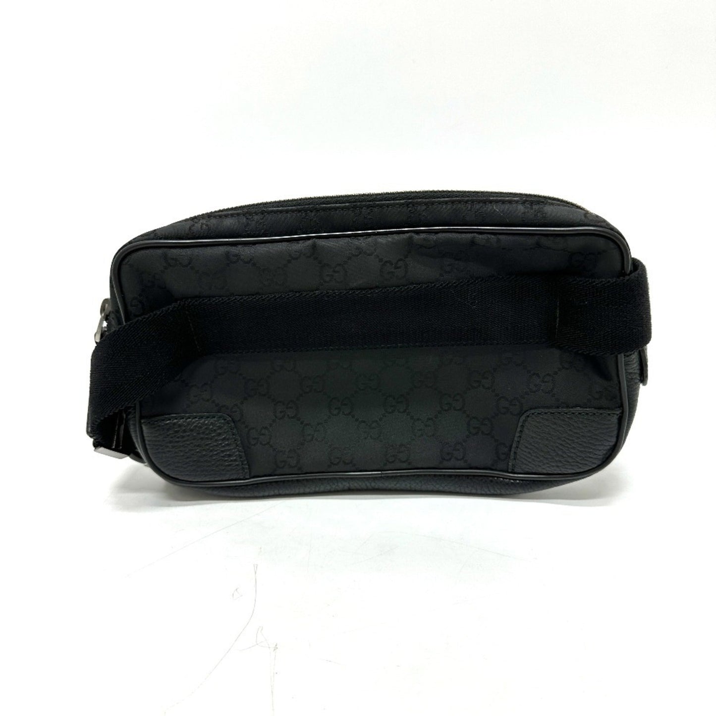 Gucci Black Nylon Leather Sling Bag ( )
