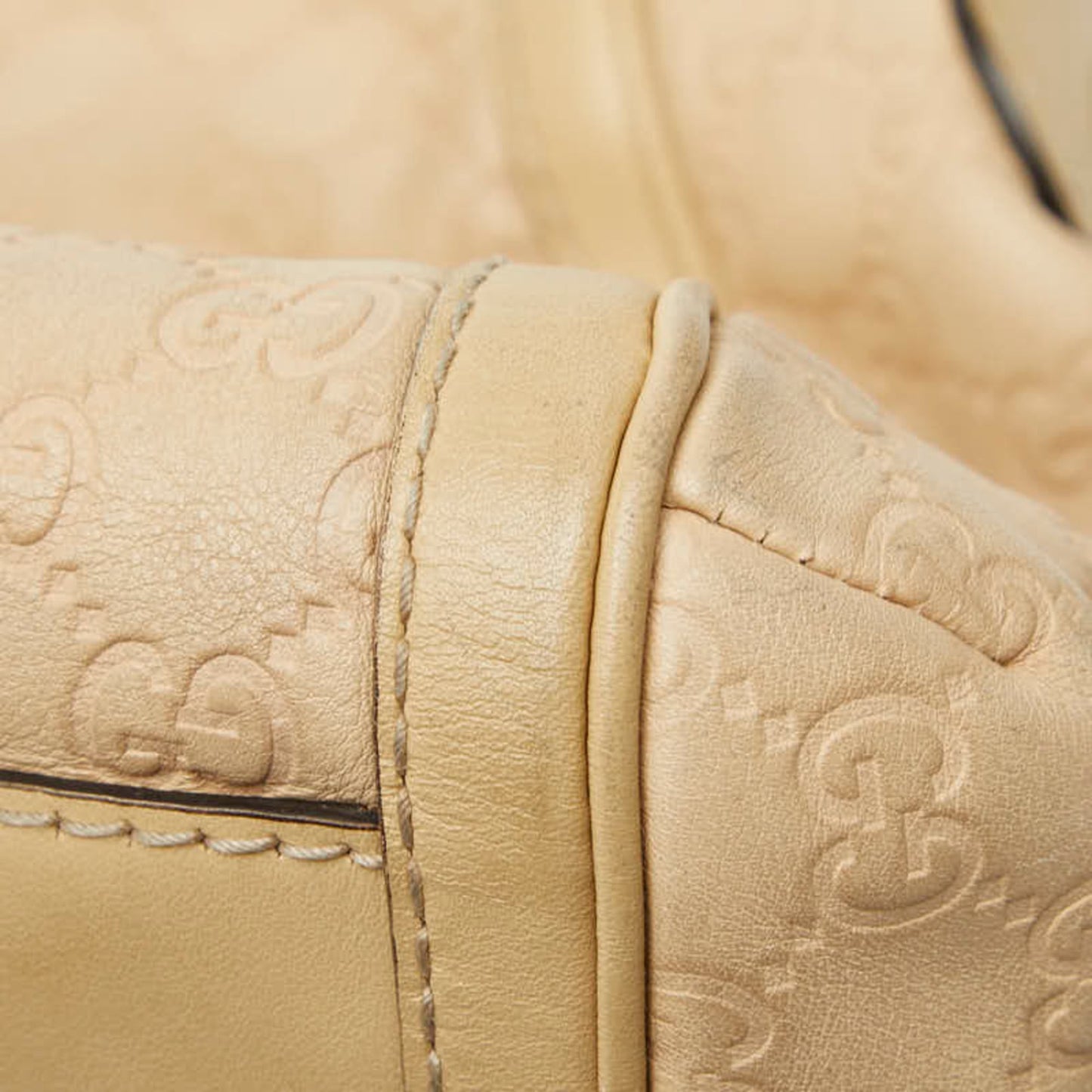 Gucci Beige Gg Leather Leather Handbag ( )