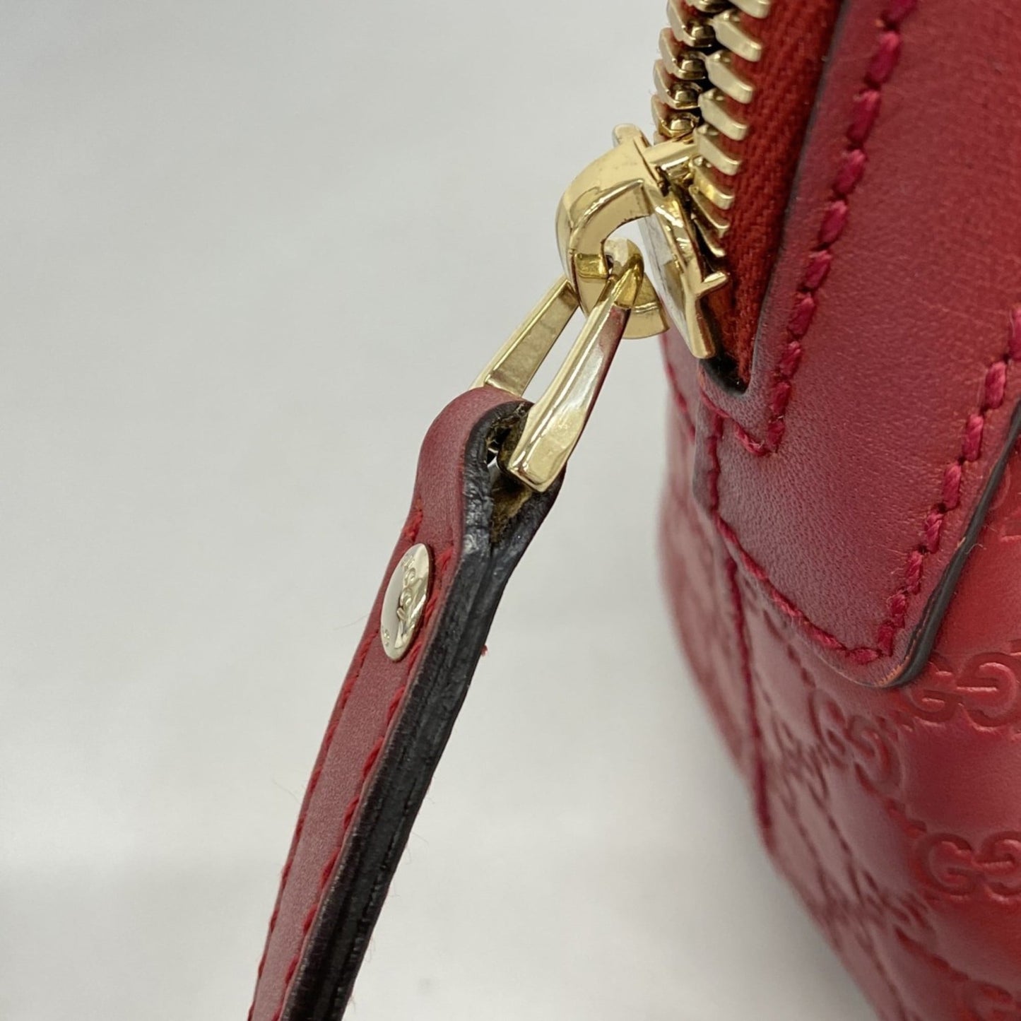 Gucci Red Color Leather Handbag ( )