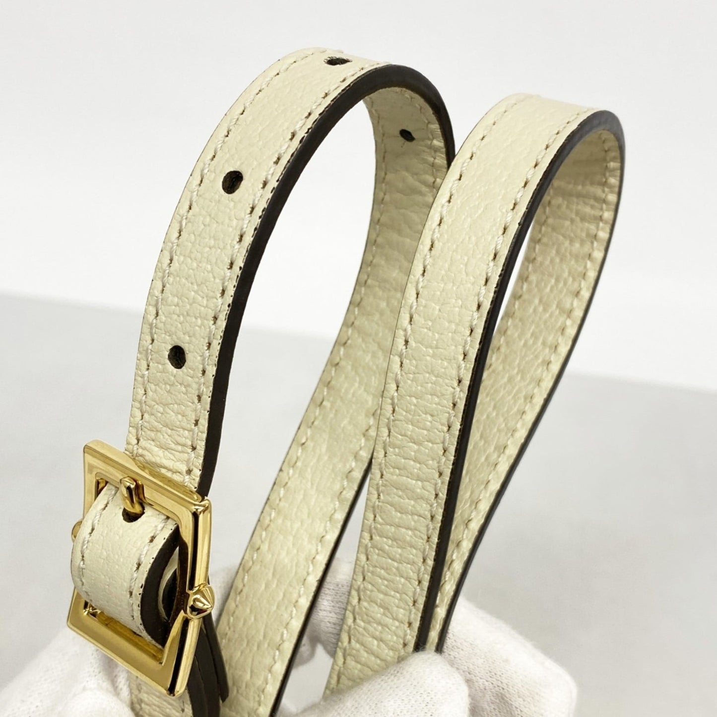 Gucci Ivory Leather Shoulder Bag ( )