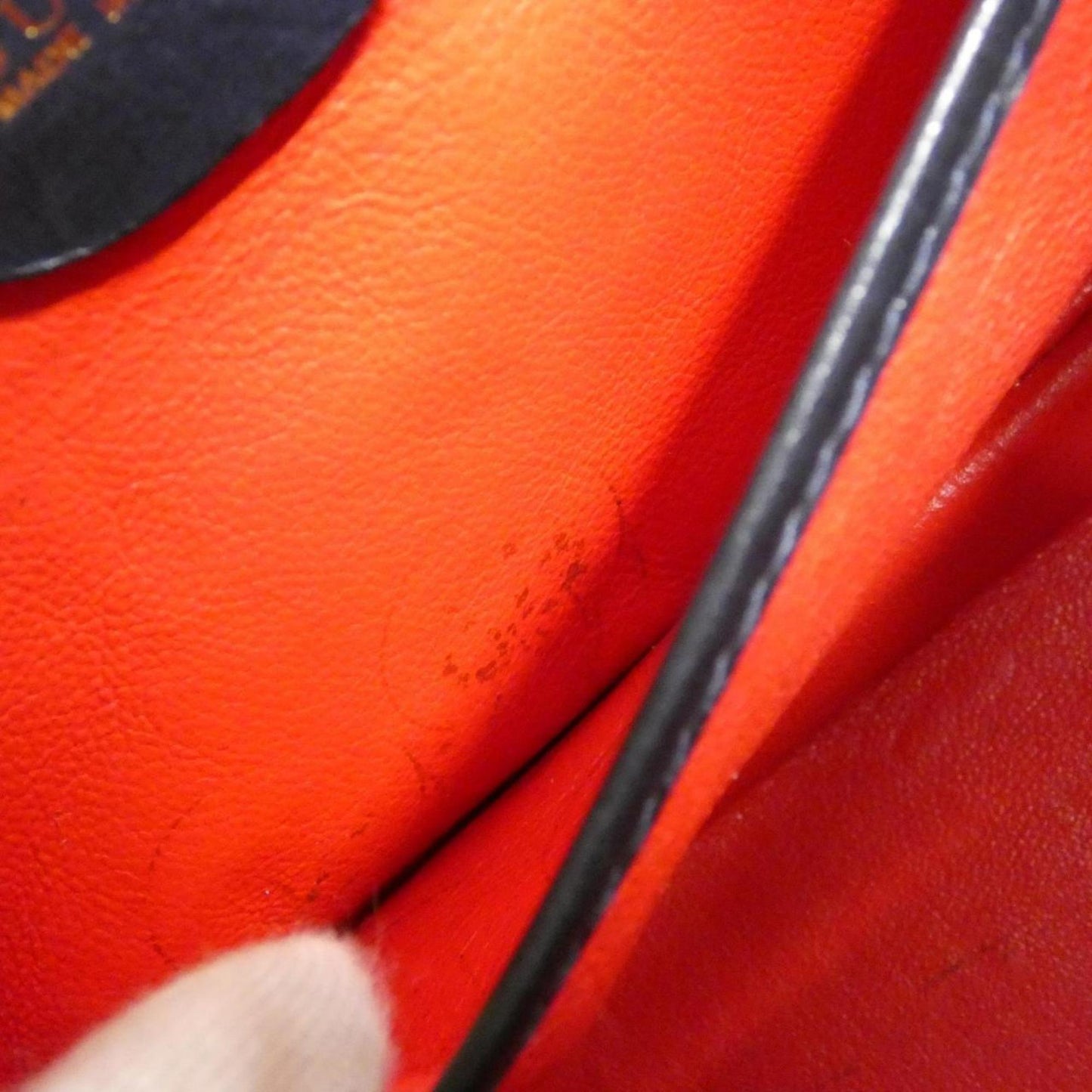 Gucci Navy Leather Handbag ( )