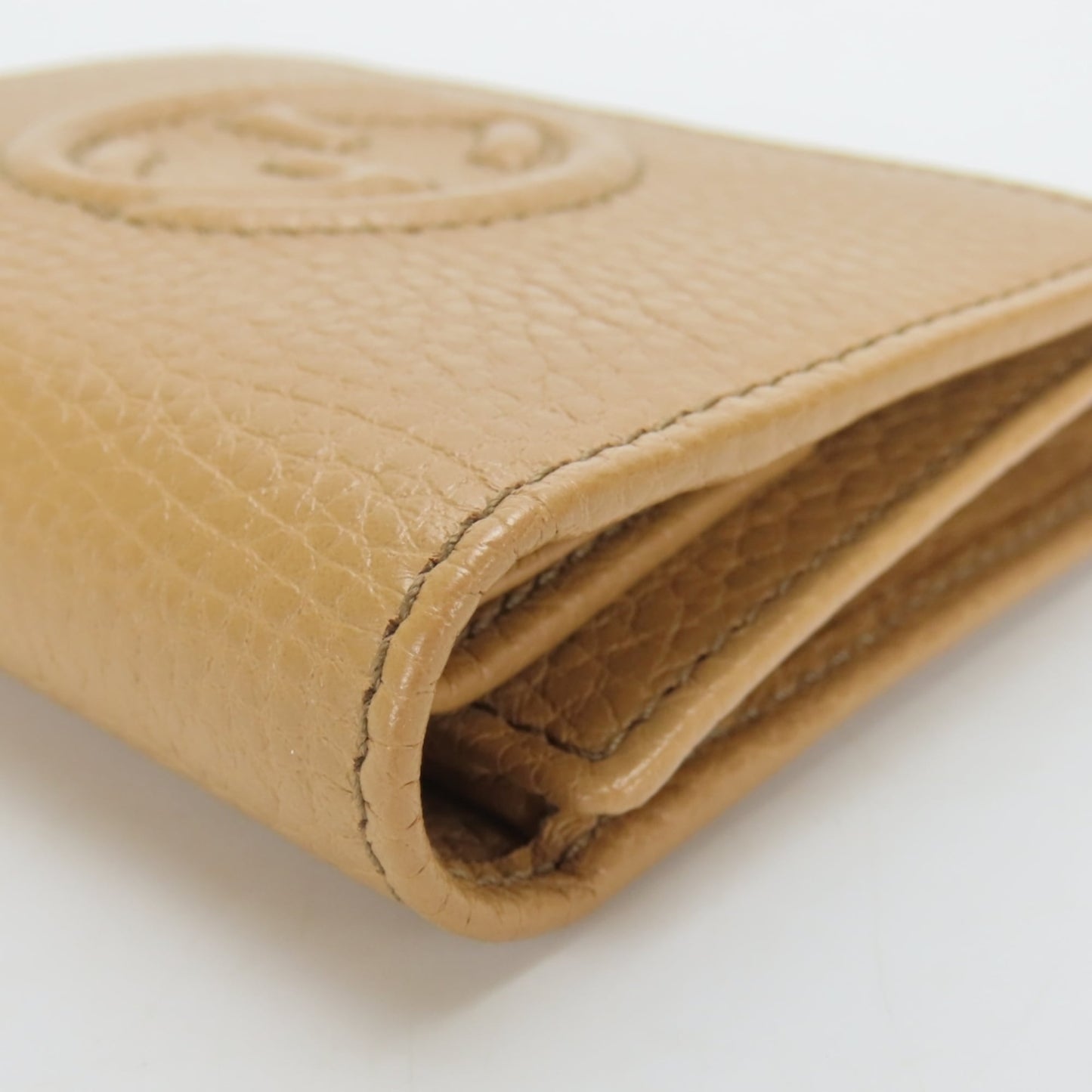 Gucci Beige Leather Wallet (Tri-Fold) ( )