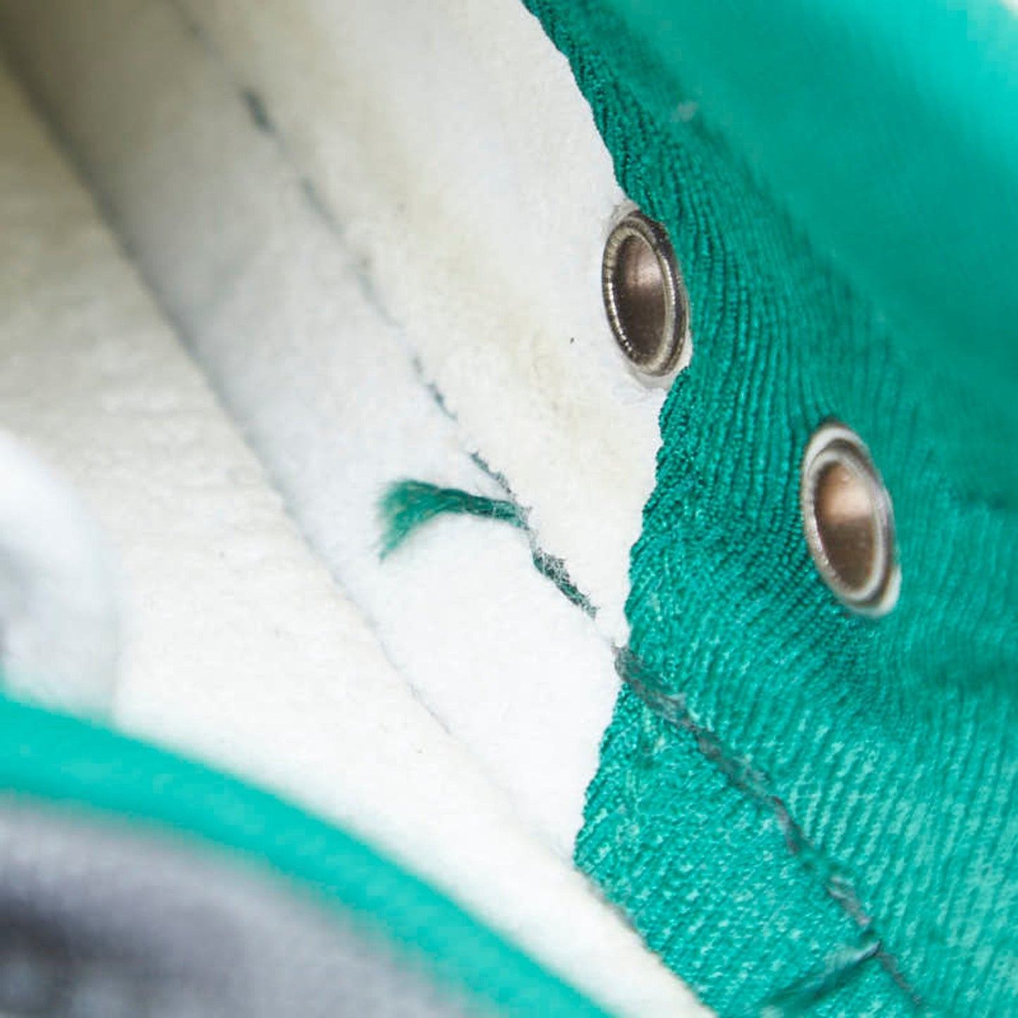 Gucci Gray Multi-Color Sneakers ( )