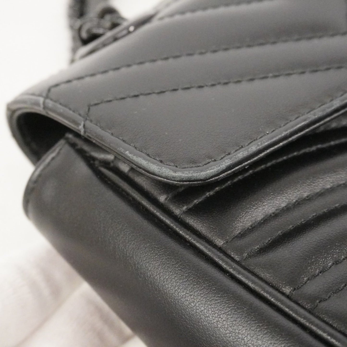 Gucci Black Leather Shoulder Bag ( )
