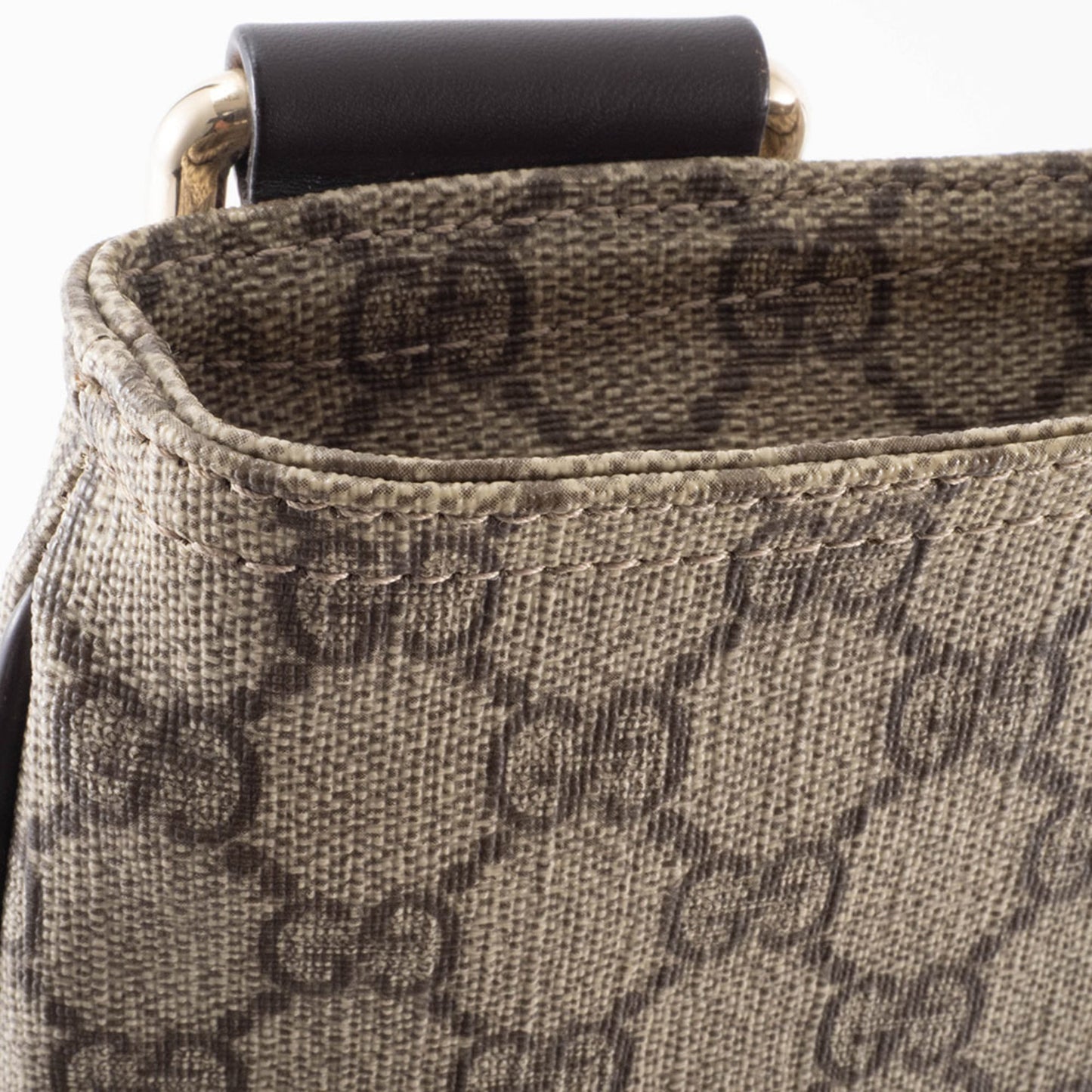 Gucci Beige Gg Supreme Shoulder Bag ( )
