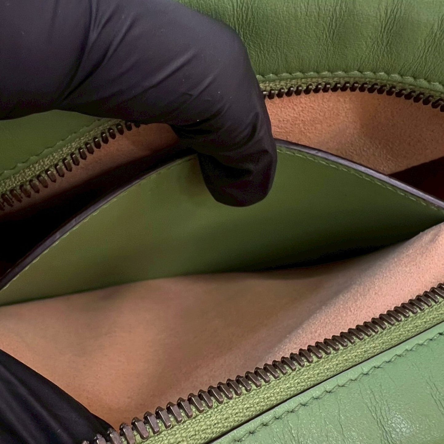 Gucci Green Leather Pochette Shoulder Bag ( )