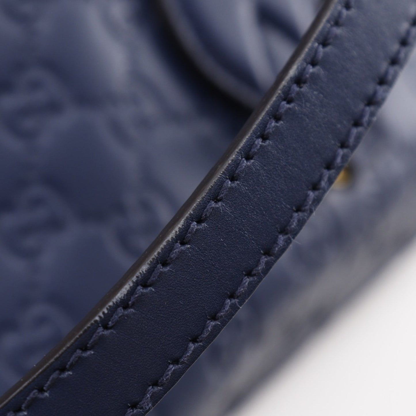 Gucci Navy Leather Handbag ( )