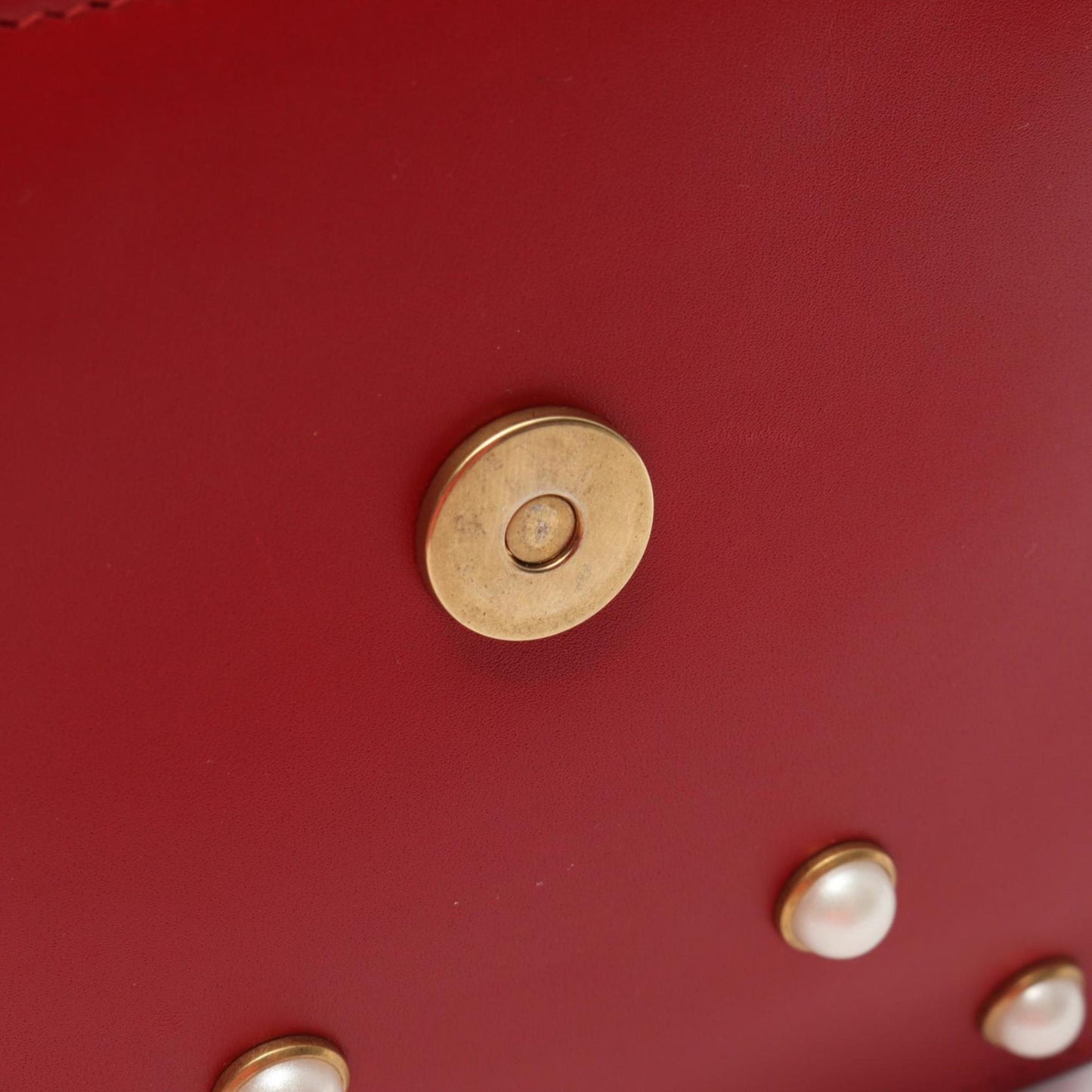 Gucci Red Color Leather Shoulder Bag ( )