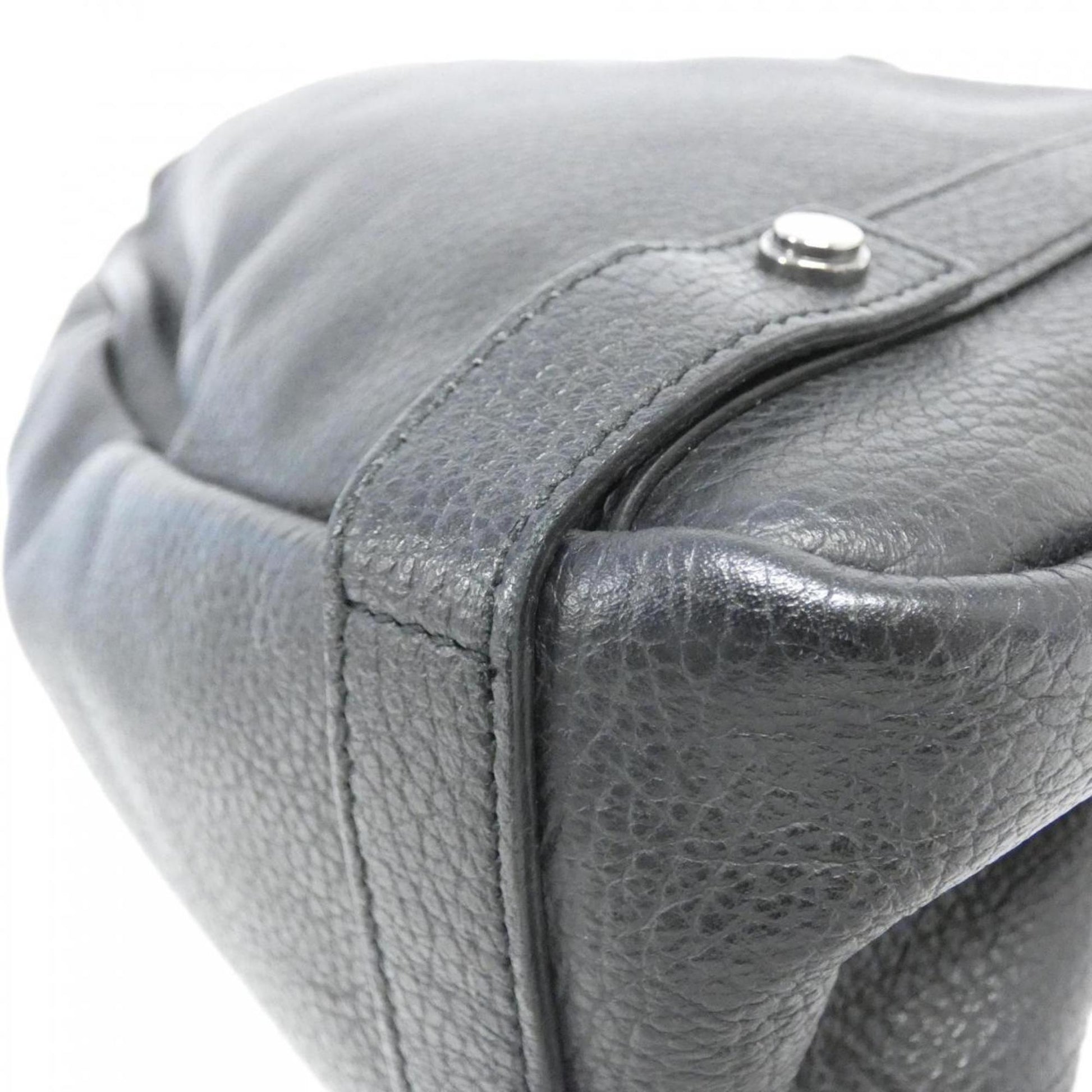 Gucci Leather Shoulder Bag