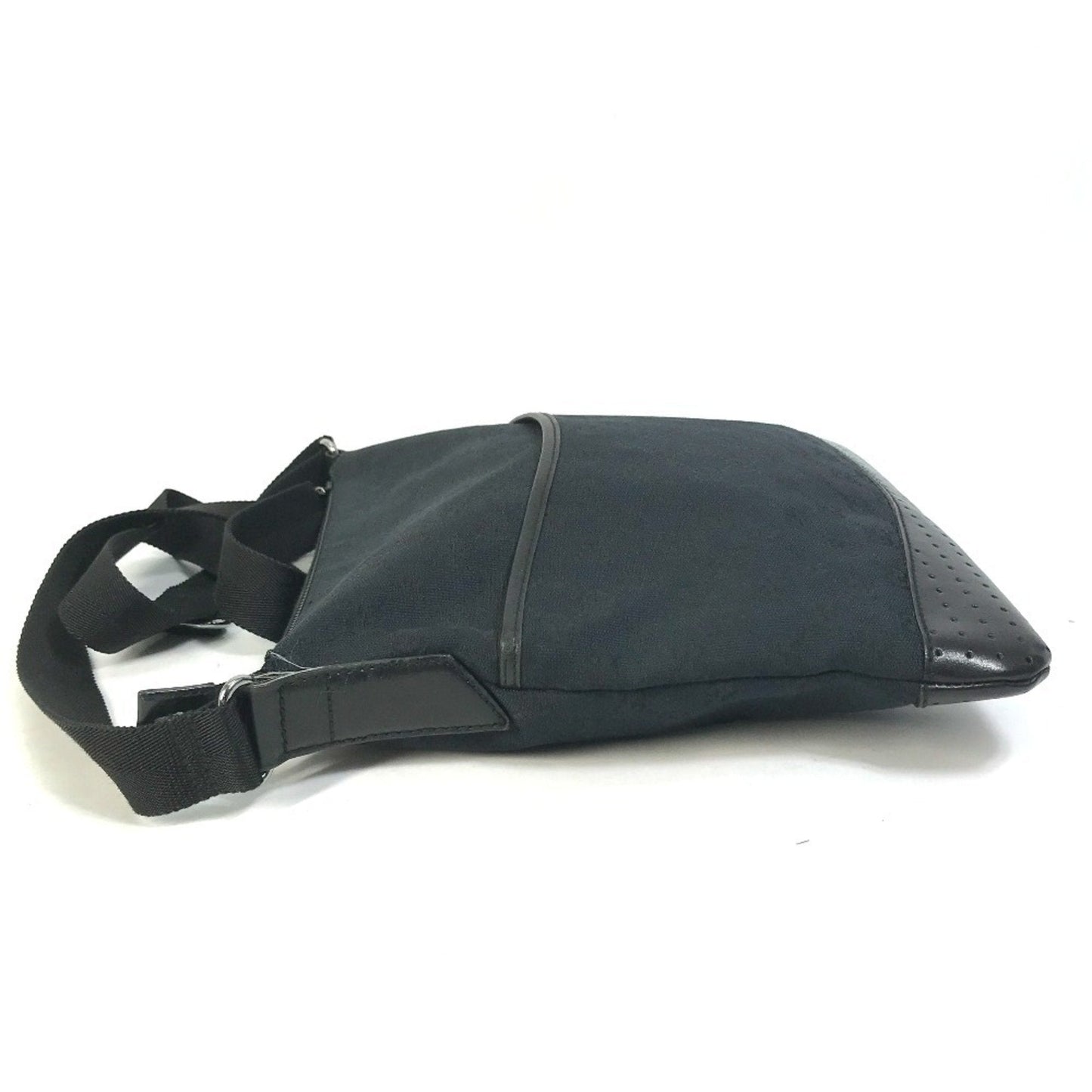Gucci Black Gg Canvas Shoulder Bag ( )