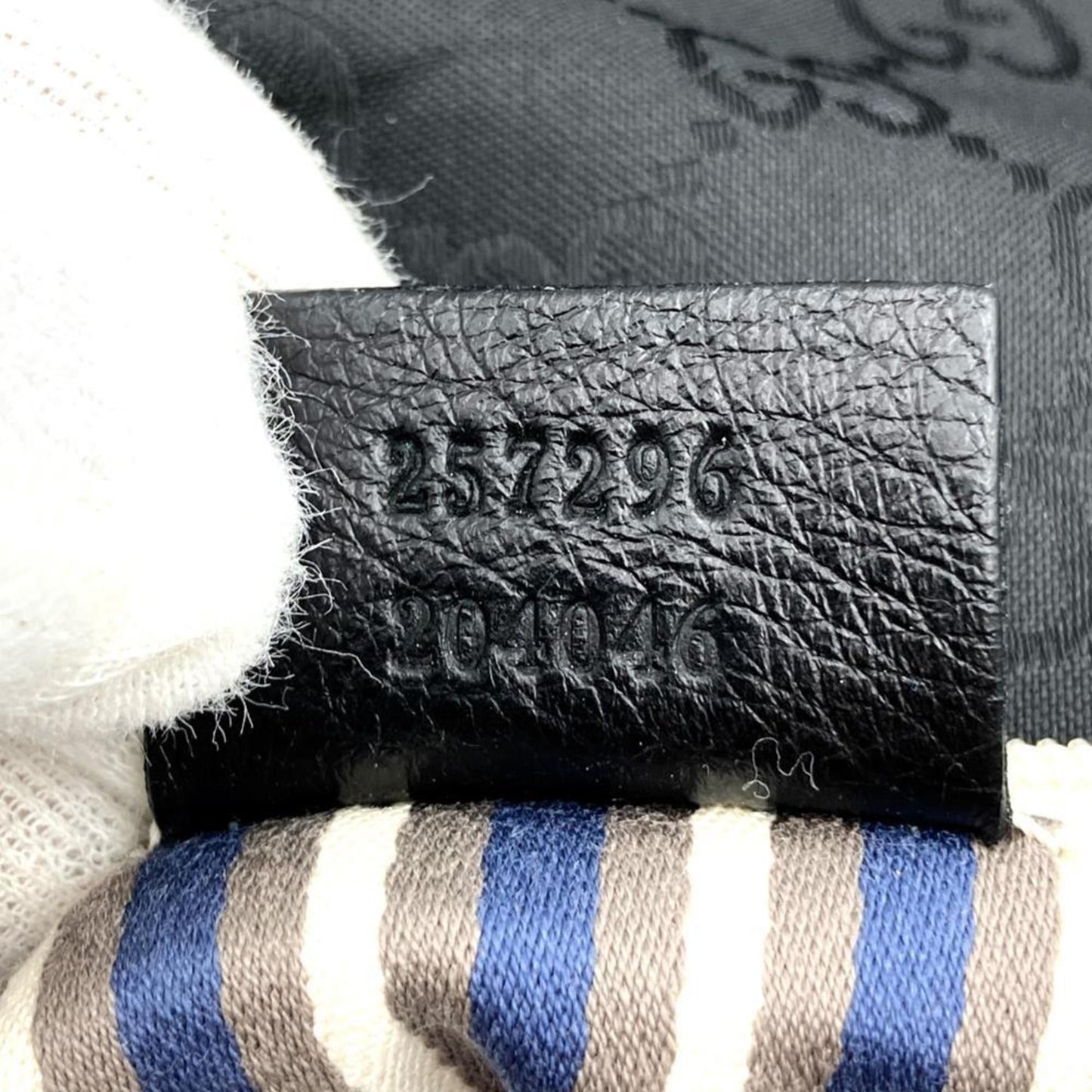 Gucci Black Nylon Leather Shoulder Bag ( )