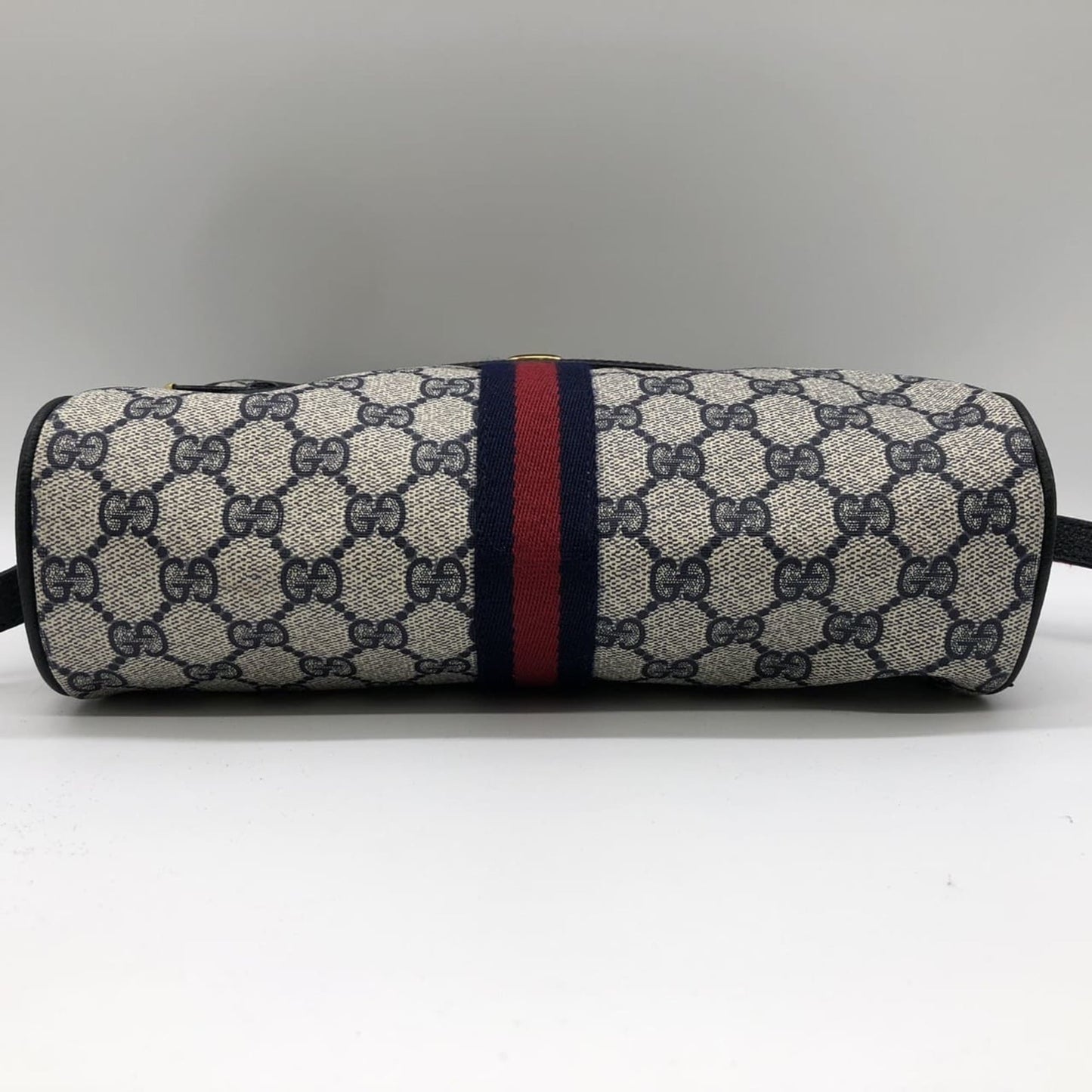 Gucci Navy Gg Supreme Shoulder Bag ( )