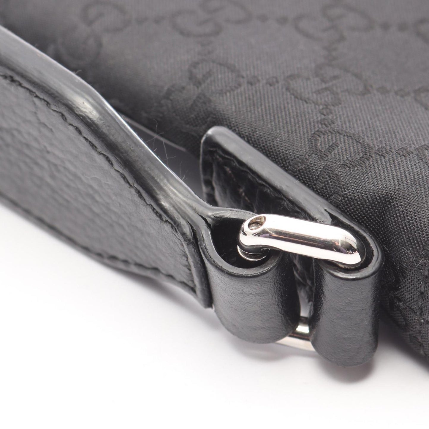 Gucci Black Nylon Leather Shoulder Bag ( )