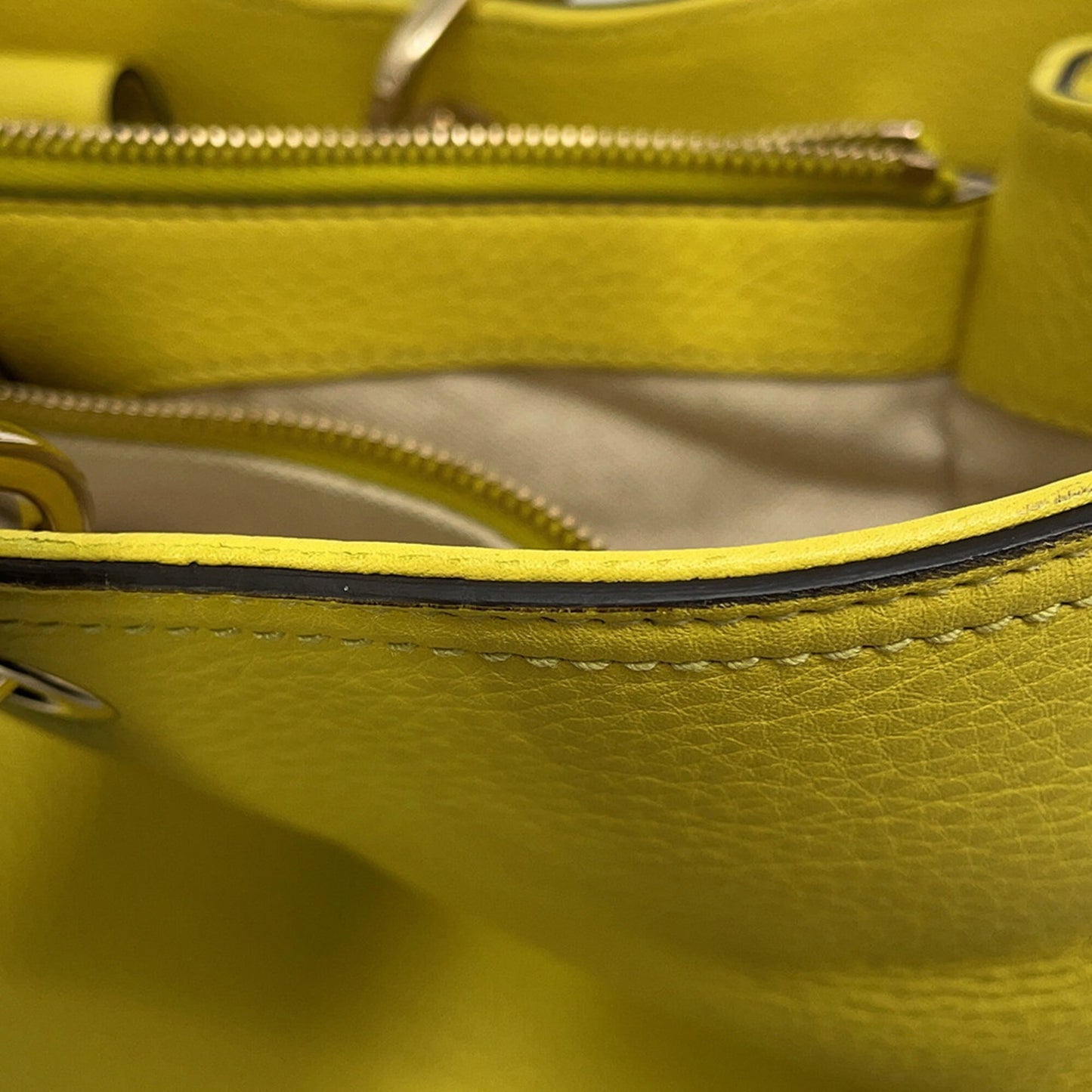 Gucci Beige Champagne Gold Yellow Bamboo Leather Tote Bag ( )