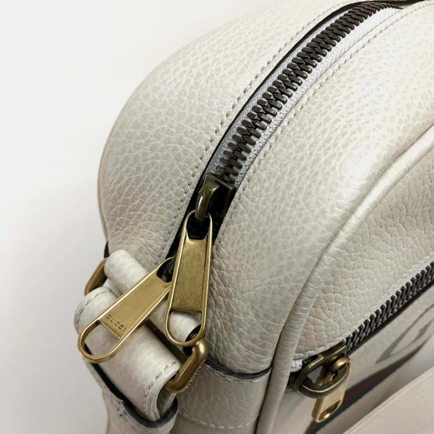Gucci White Leather Shoulder Bag ( )