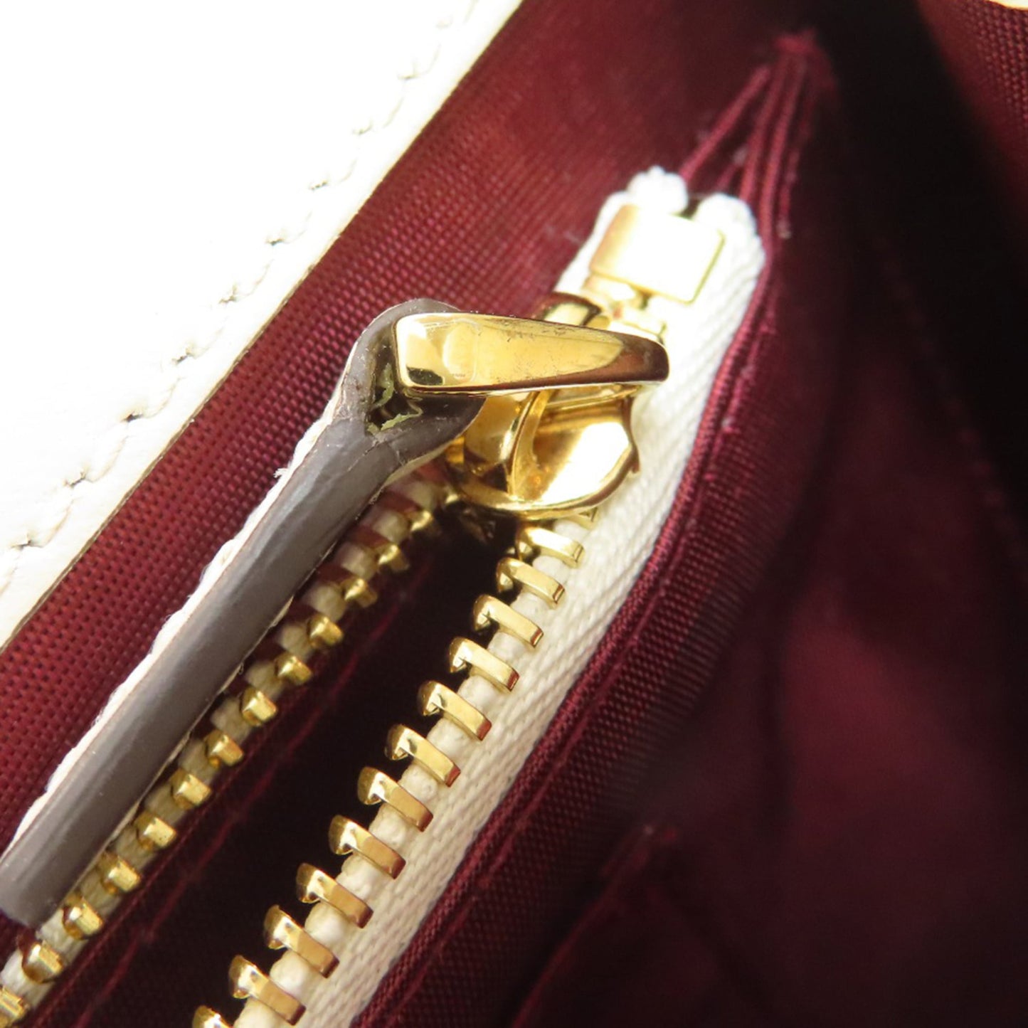 Gucci White Leather Shoulder Bag ( )