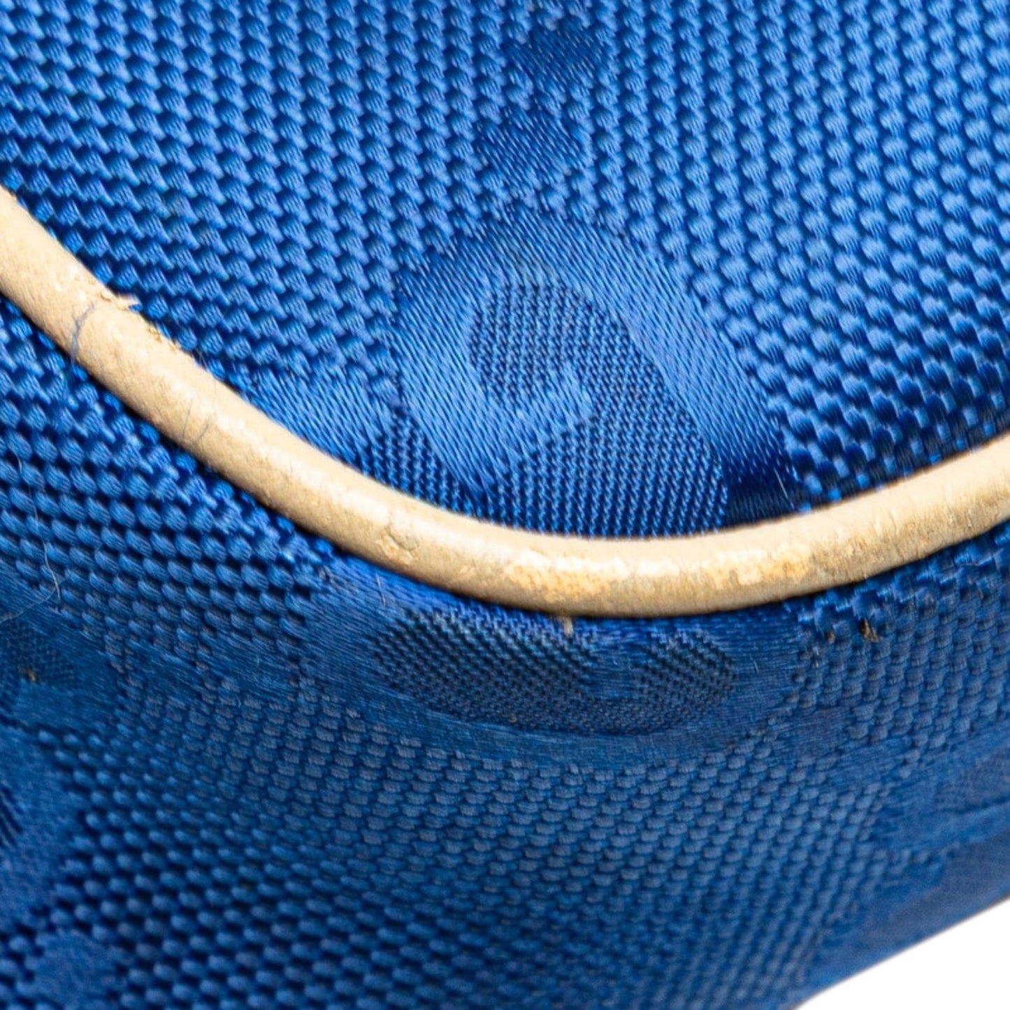 Gucci Beige Blue Nylon Leather Sling Bag ( )