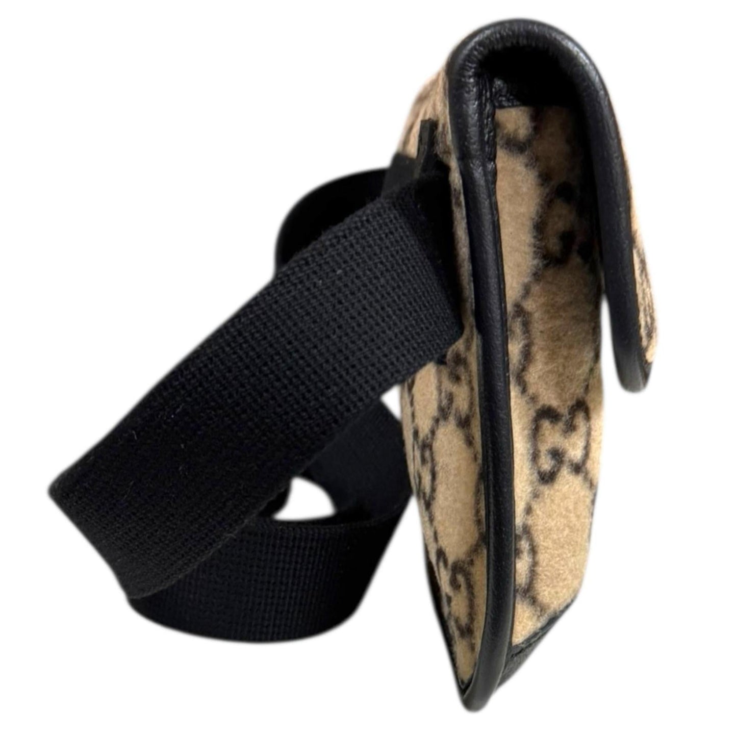 Gucci Beige Black Wool Leather Sling Bag ( )