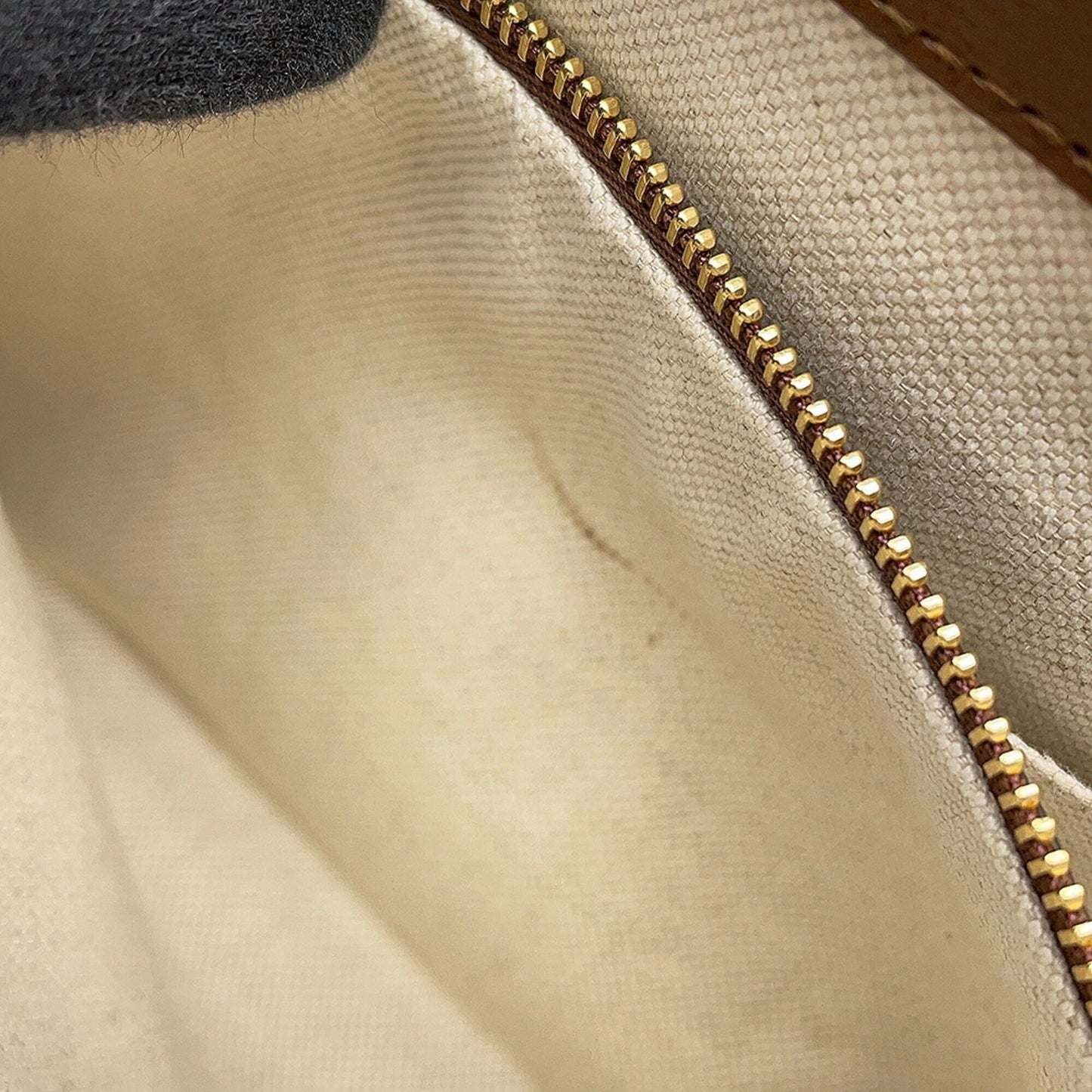 Gucci Beige Brown Multi-Color Gg Supreme Leather Shoulder Bag ( )