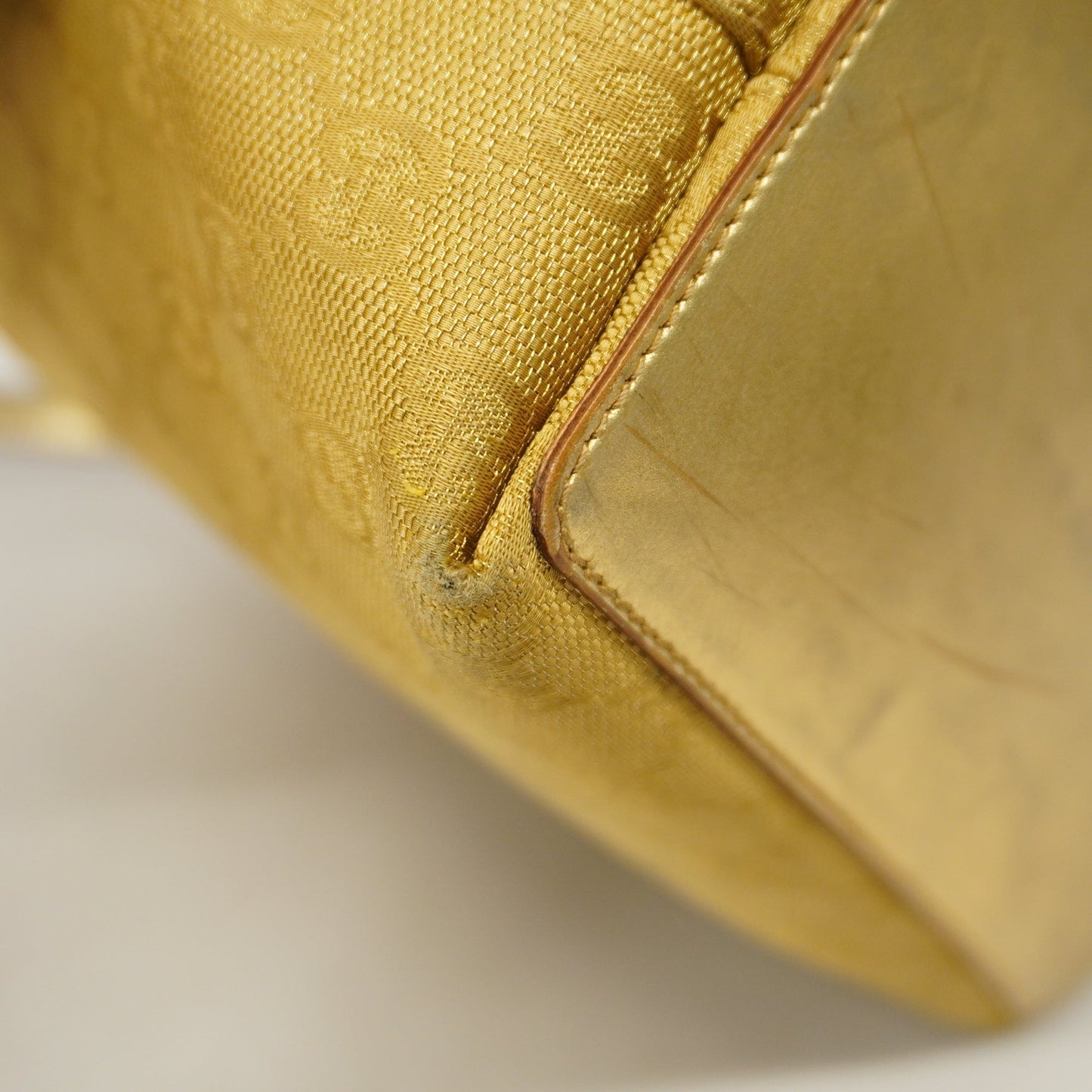 GUCCI Auth  002 1099 Women's GG Canvas Tote Bag Gold