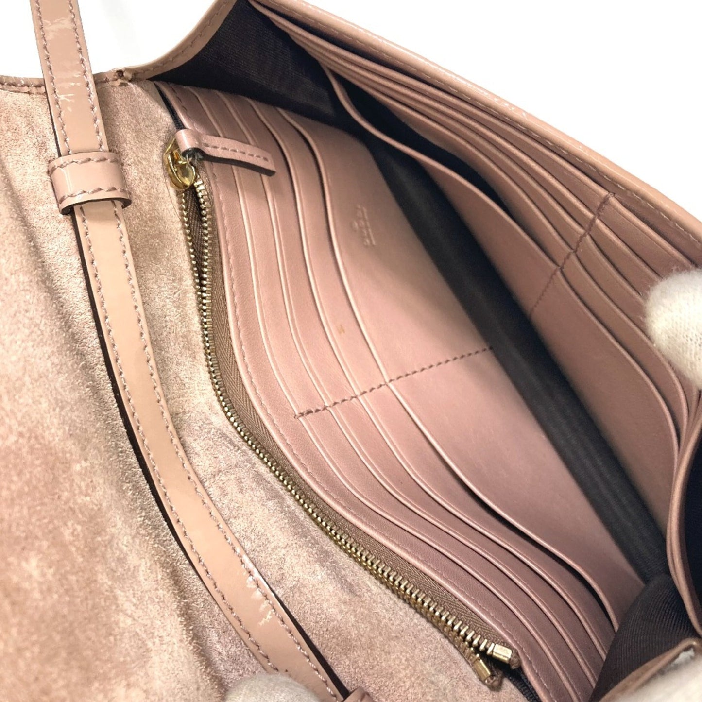 Gucci Beige Patent Leather Shoulder Bag ( )