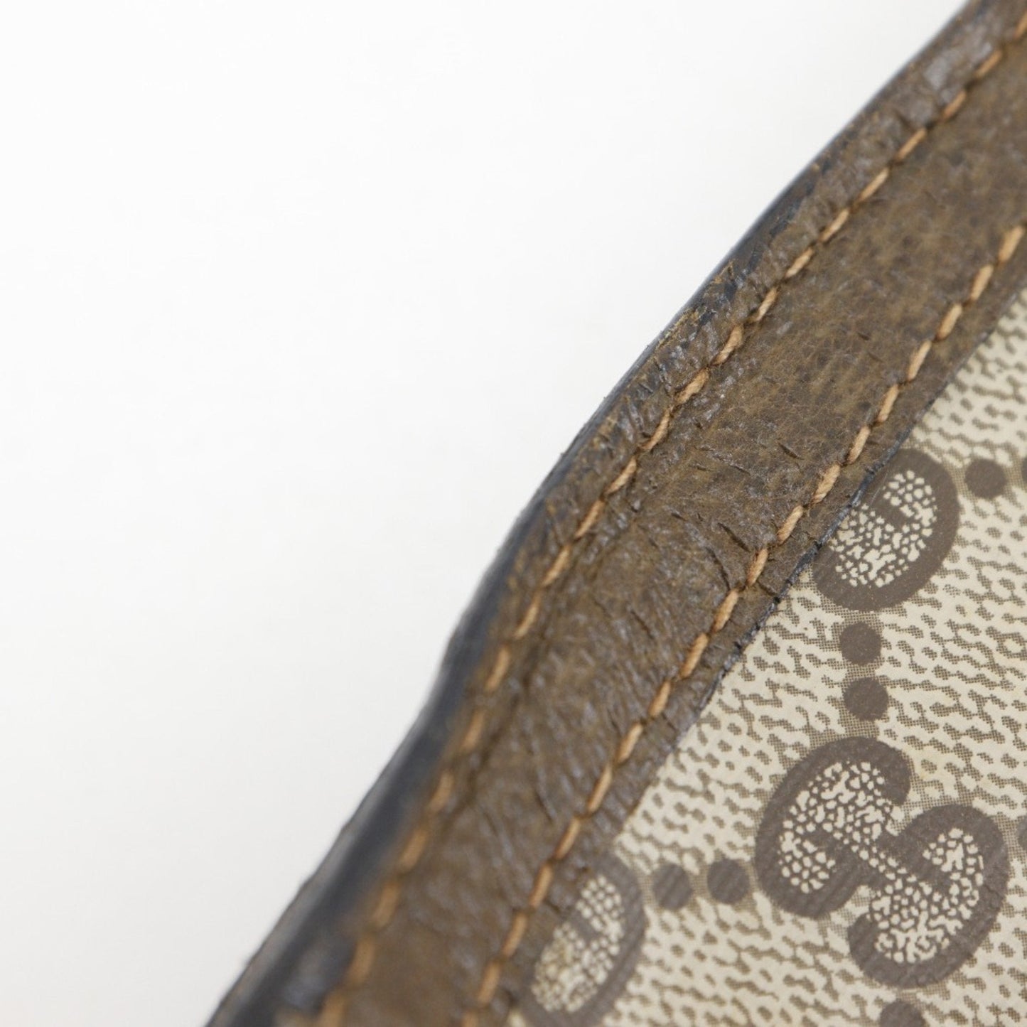 Gucci Brown Gg Plus Leather Clutch Bag Pouch ( )