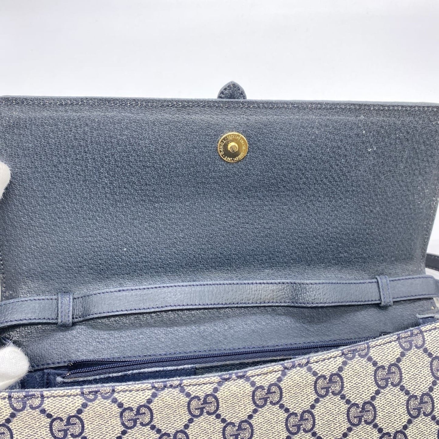 Gucci Navy Gg Supreme Shoulder Bag ( )