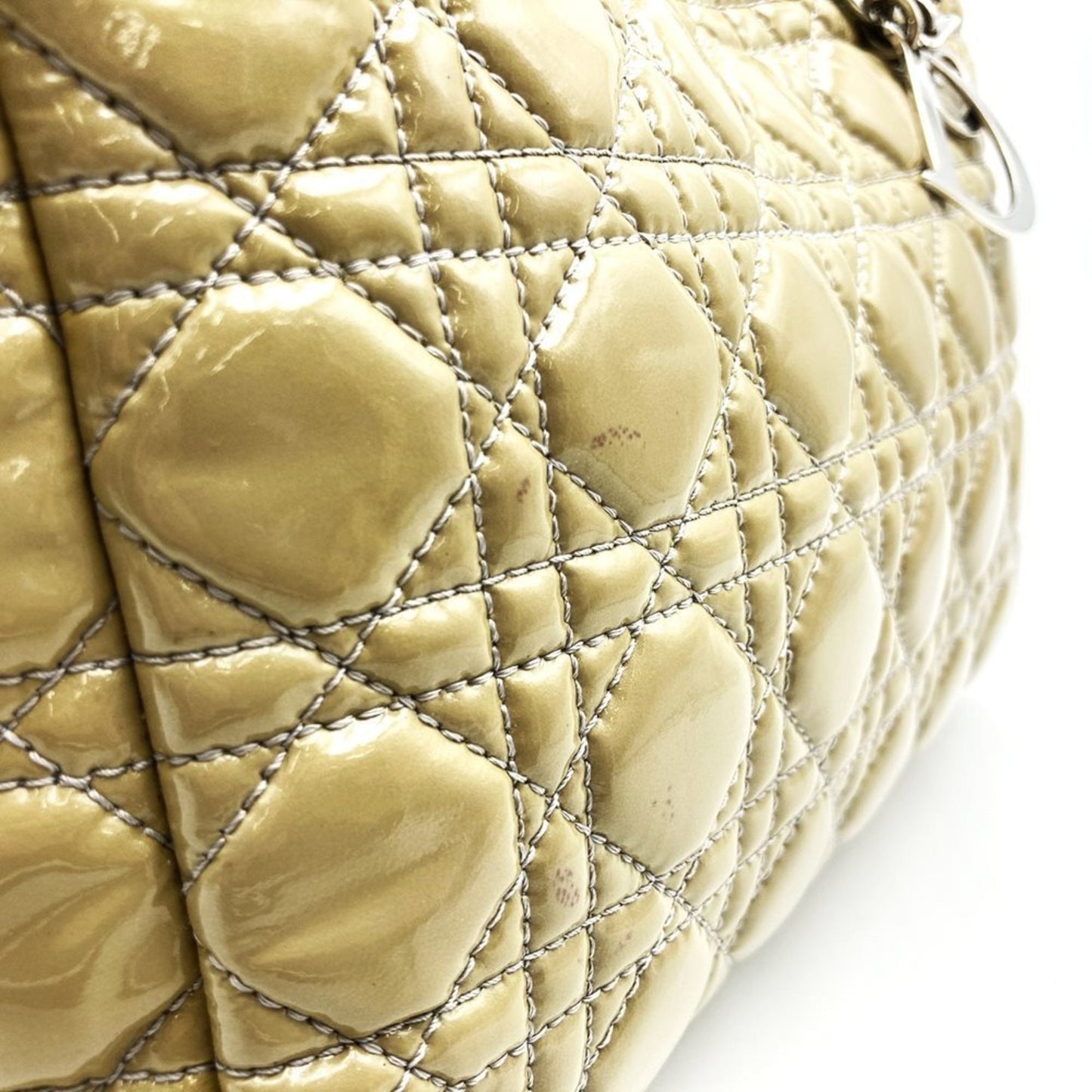 Christian Dior Beige Patent Leather Shoulder Bag ()