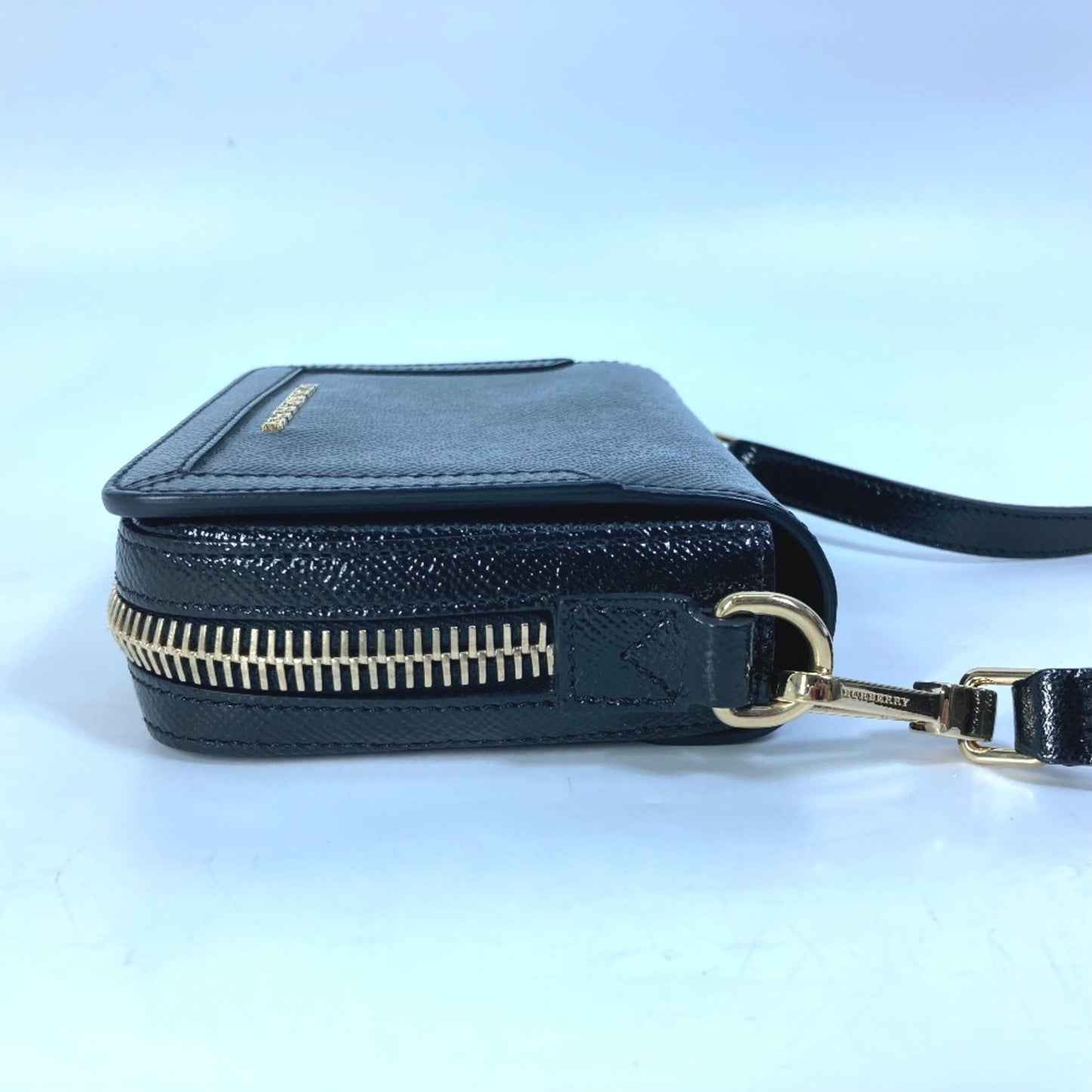 Burberry Black Leather Shoulder Bag ( )