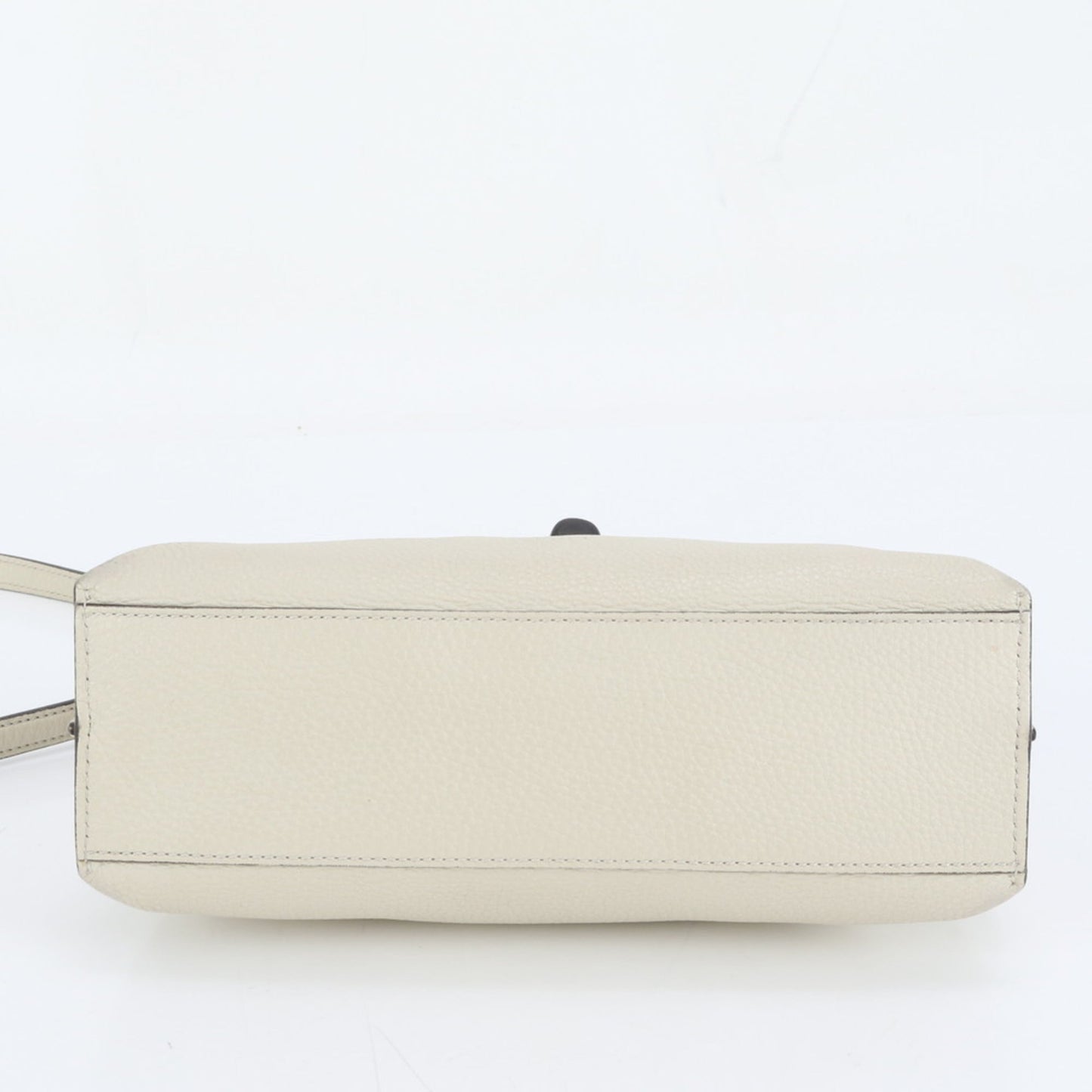 Gucci Ivory Leather Shoulder Bag ( )